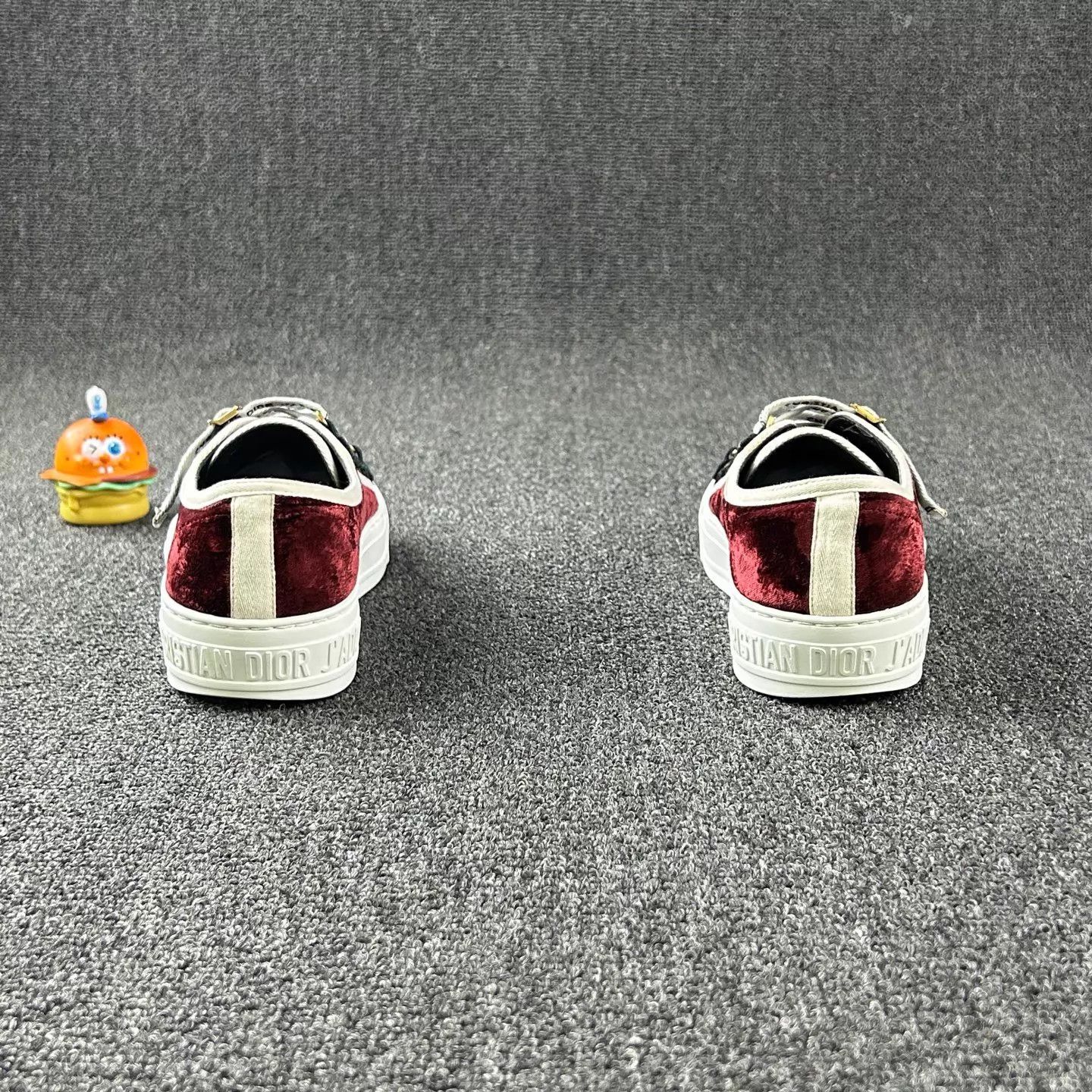 Dior DIOR Walk'n'Dior red velvet sneakers 36 Size US 5.5 / IT 35.5 - 5 Thumbnail