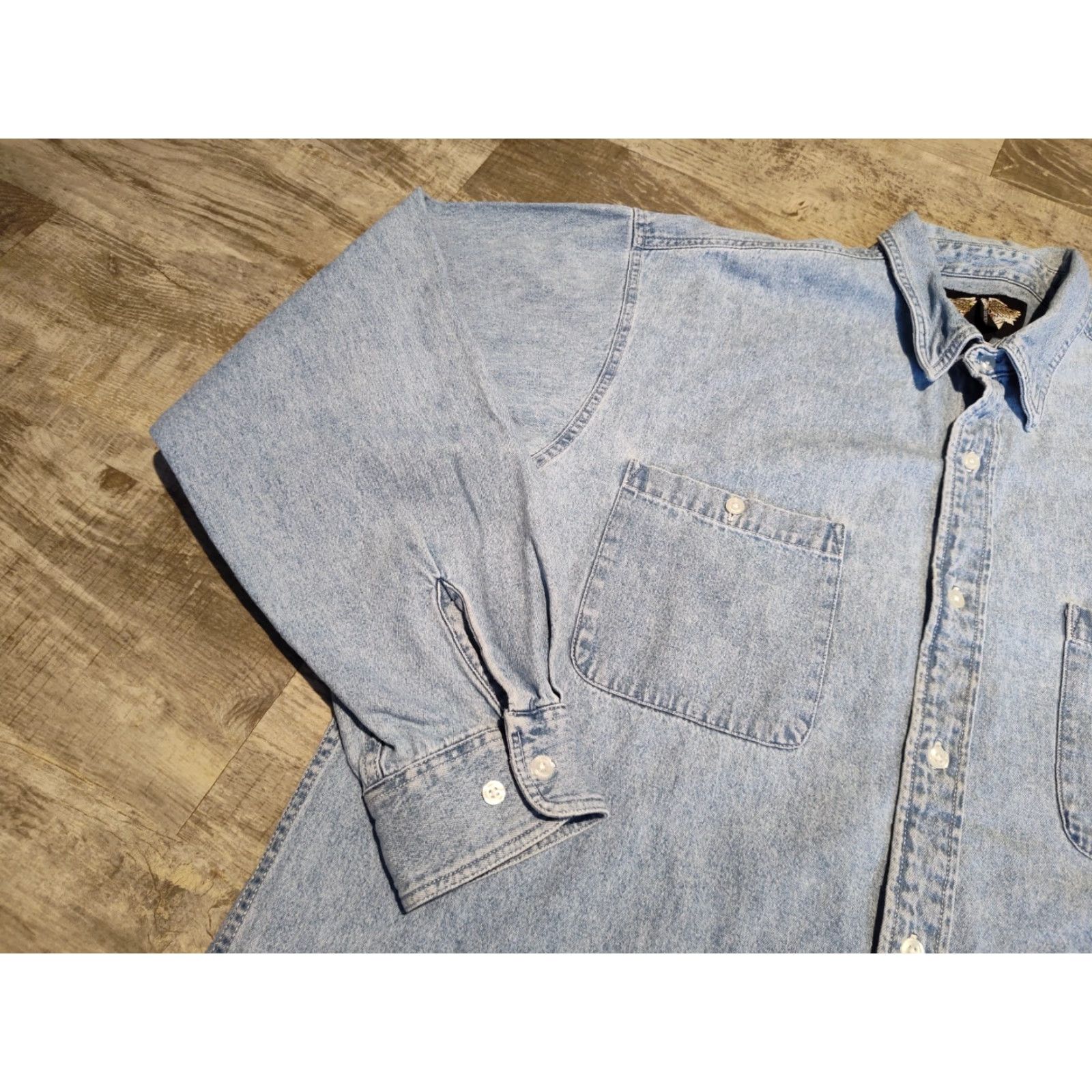 Harley Davidson VINTAGE Harley-Davidson Shirt Mens XL Denim Embroidered Blue 90s Casual Rock Motorcycles Breakthrough Favorite Mens XL Blue Denim Shirt Size US XL / EU 56 / 4 - 4 Thumbnail