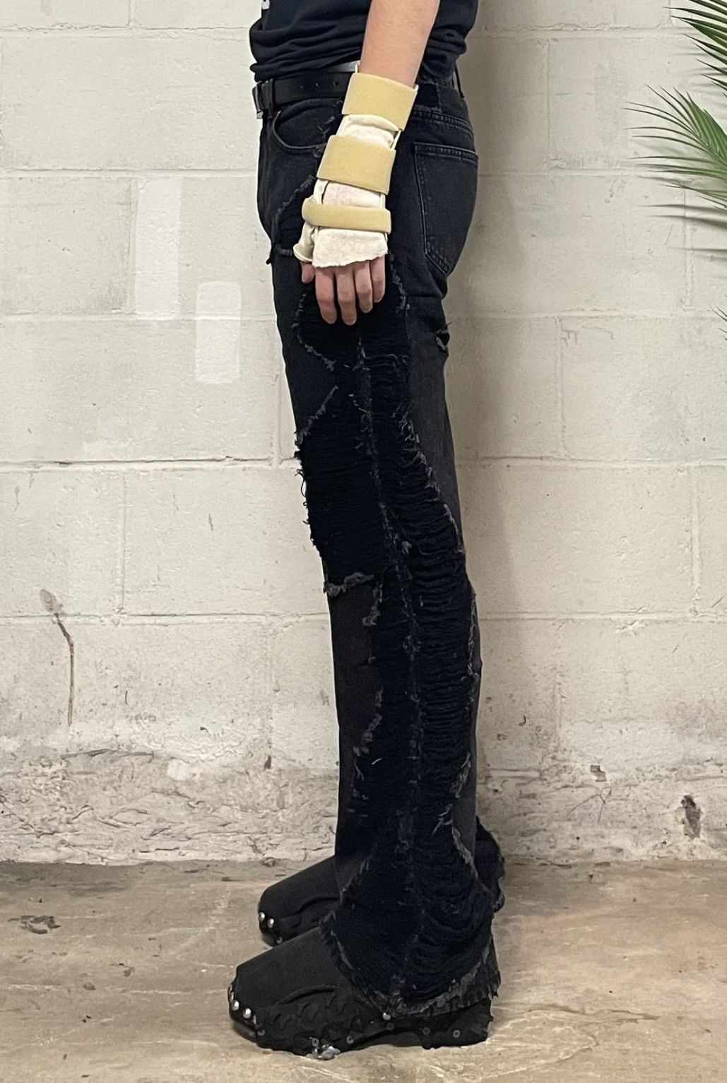 Designer × Japanese Brand × Vintage Faisean Dia black distressed perimeter denim jeans Size US 32 / EU 48 - 5 Thumbnail