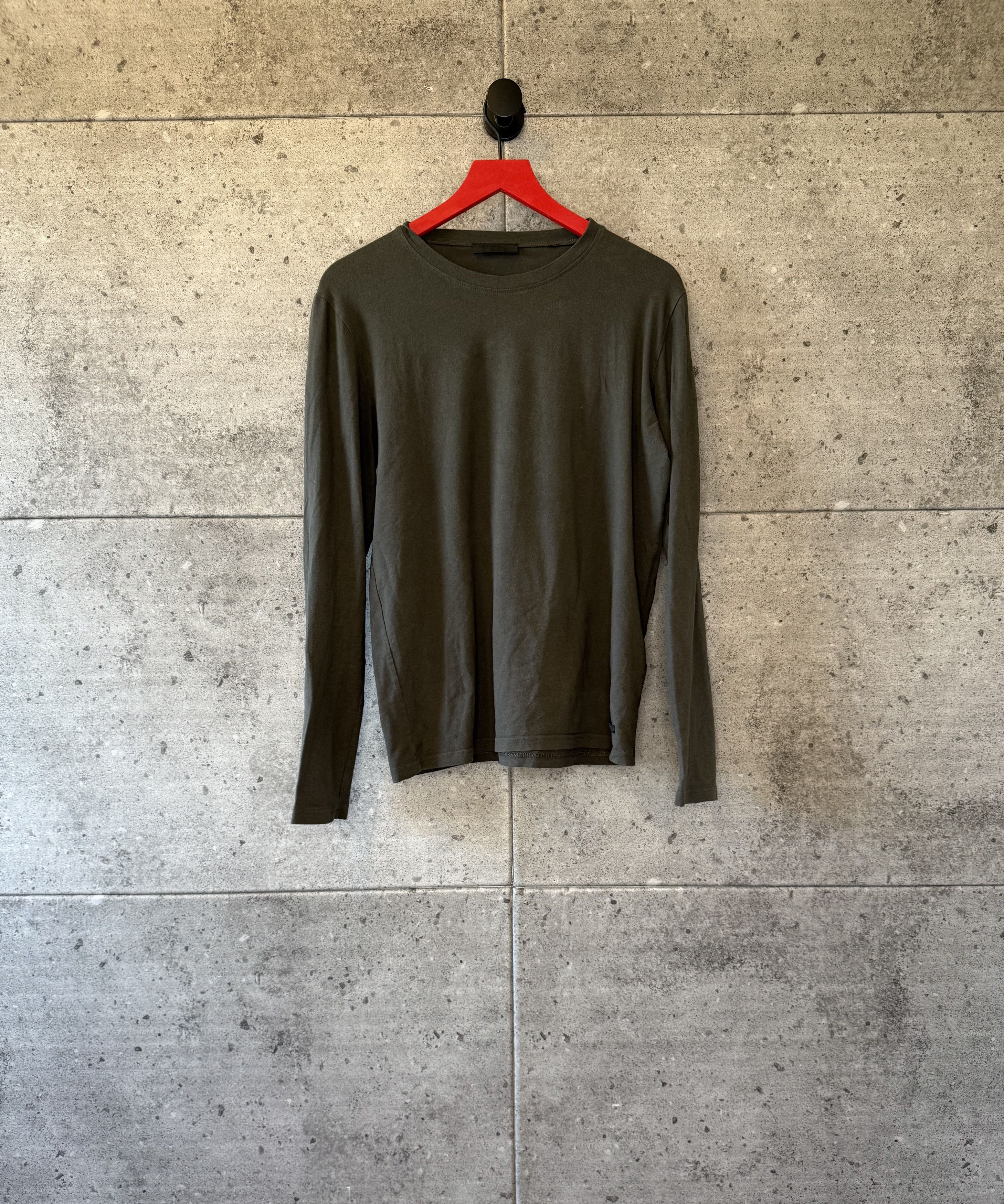 Prada Prada mini logo longsleeve t shirt Size US M / EU 48-50 / 2 - 1 Thumbnail