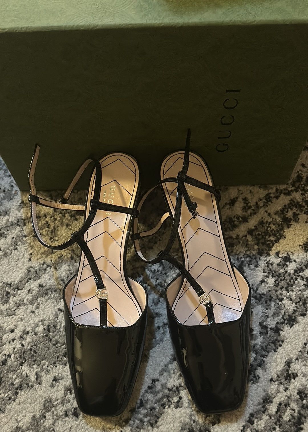 Gucci Gucci Double G T-Bar Patent Leather Pumps size 39 Size US 9 / IT 39 - 3 Thumbnail