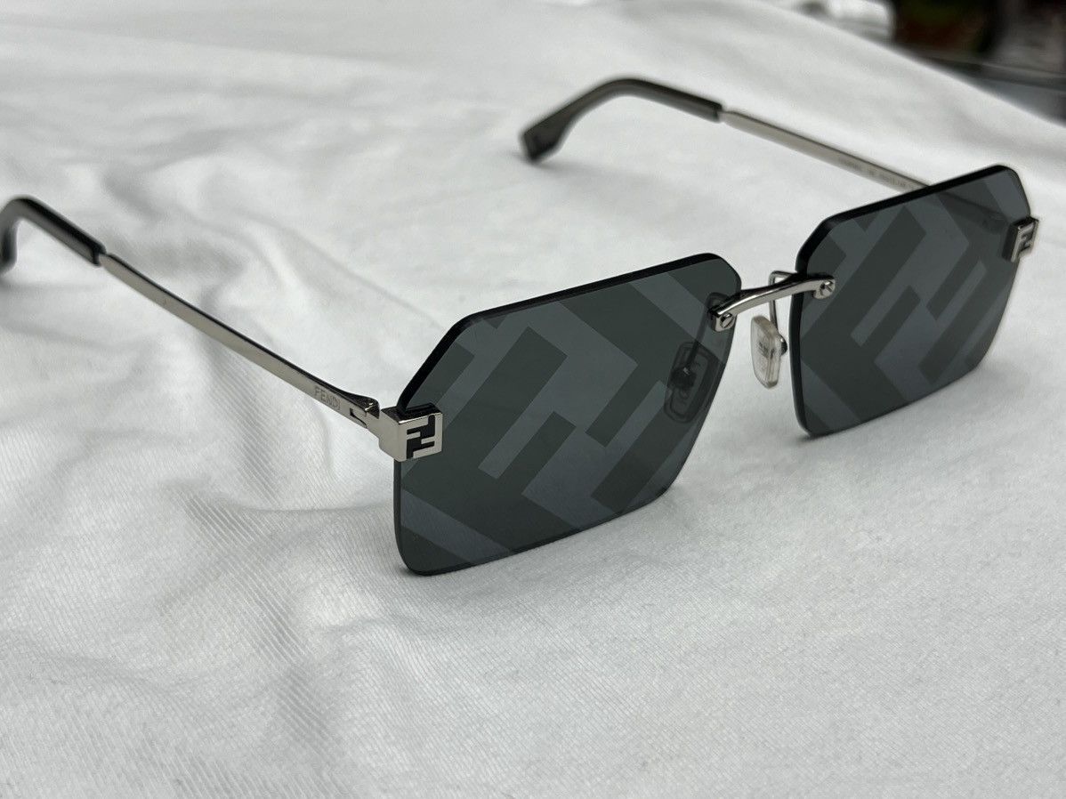 Fendi Fendi Sunglasses Size ONE SIZE - 3 Thumbnail