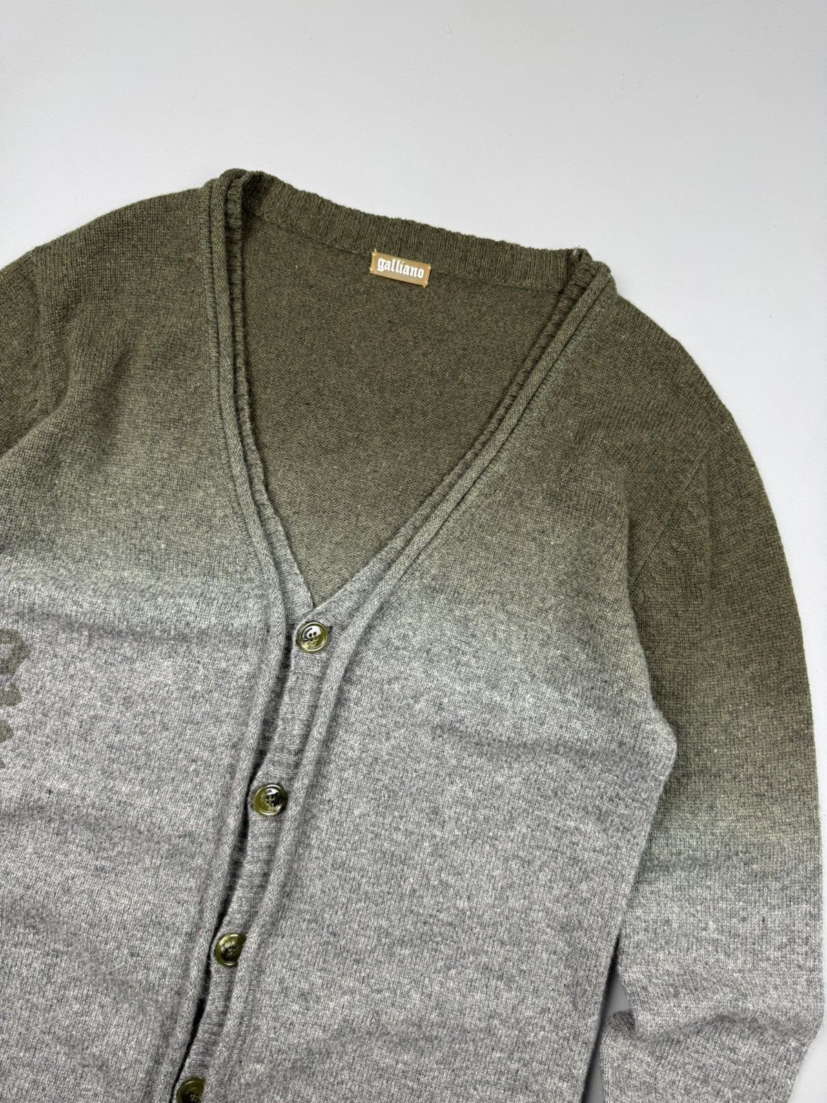 John Galliano John Galliano Vintage Wool Two Tone Cardigan Size L Size US L / EU 52-54 / 3 - 2 Thumbnail