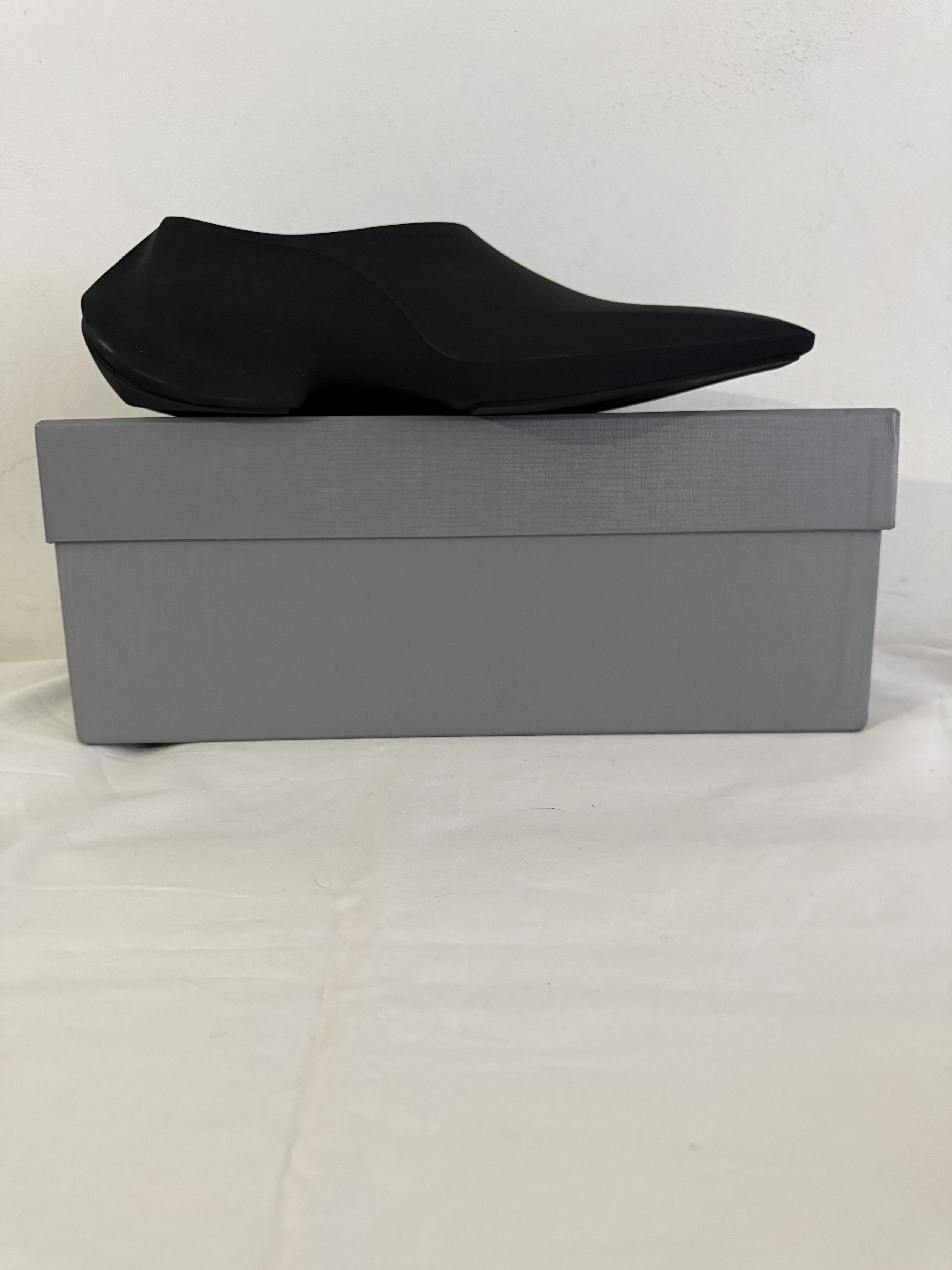 Balenciaga BALENCIAGA Space Shoe Size US 8 / EU 41 - 1 Thumbnail