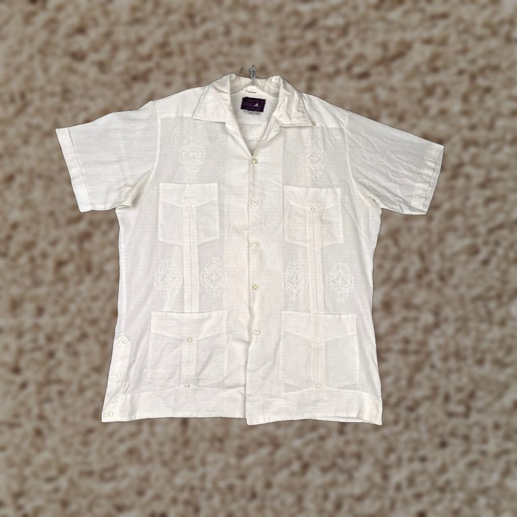 Vintage Tikal Shirt Men 40 White Polyester Blend 4 Pocket Button Up Tikal Hawaiian Aloha Beach Vacation Resort Shirt Mens White Size US L / EU 52-54 / 3 - 1 Thumbnail