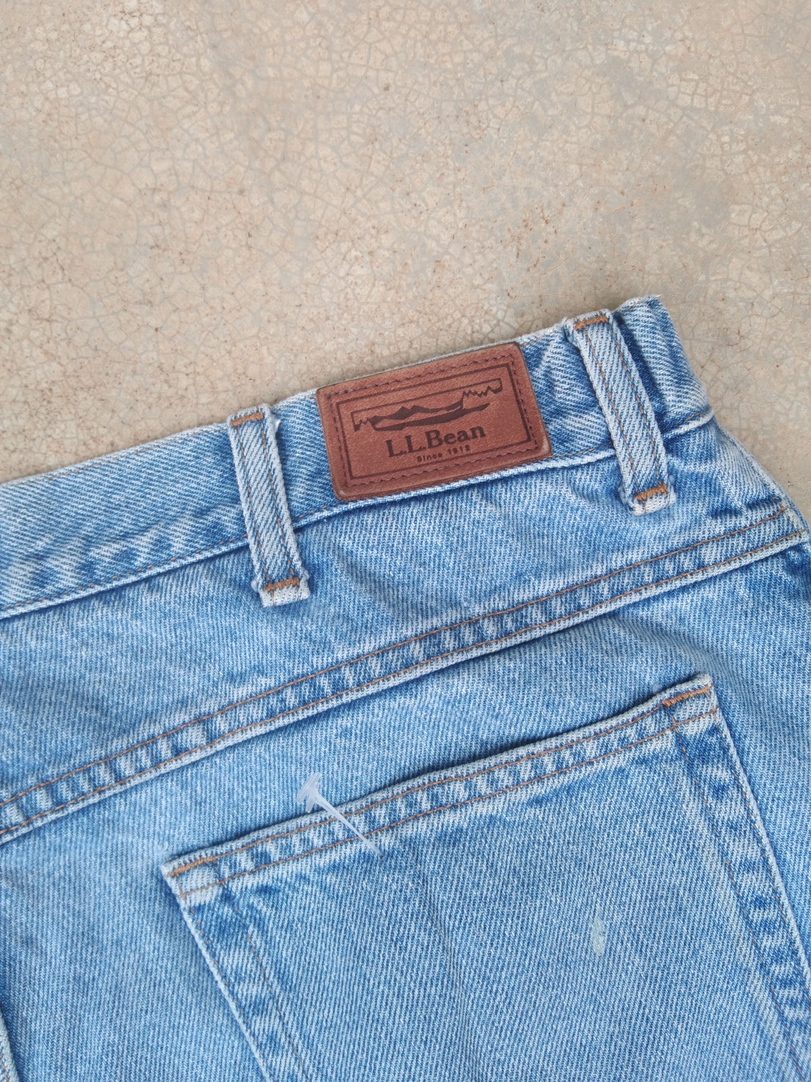 L.L. Bean Vintage L.L Bean Jeans 35x30 Size US 35 - 3 Thumbnail