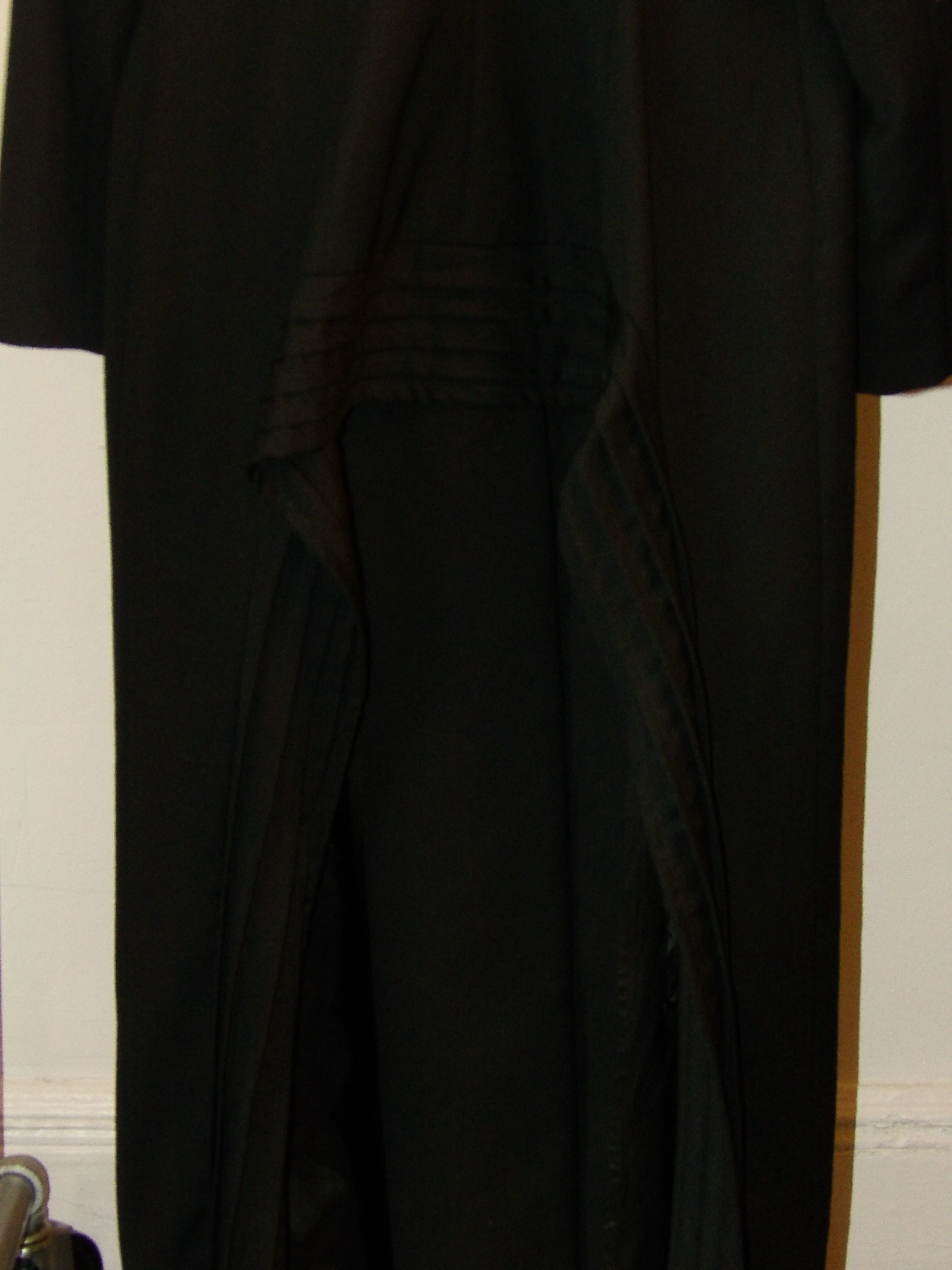 Ivan Grundahl Replica Long Coat W/ Pleated Open Back Size M / US 6-8 / IT 42-44 - 5 Thumbnail