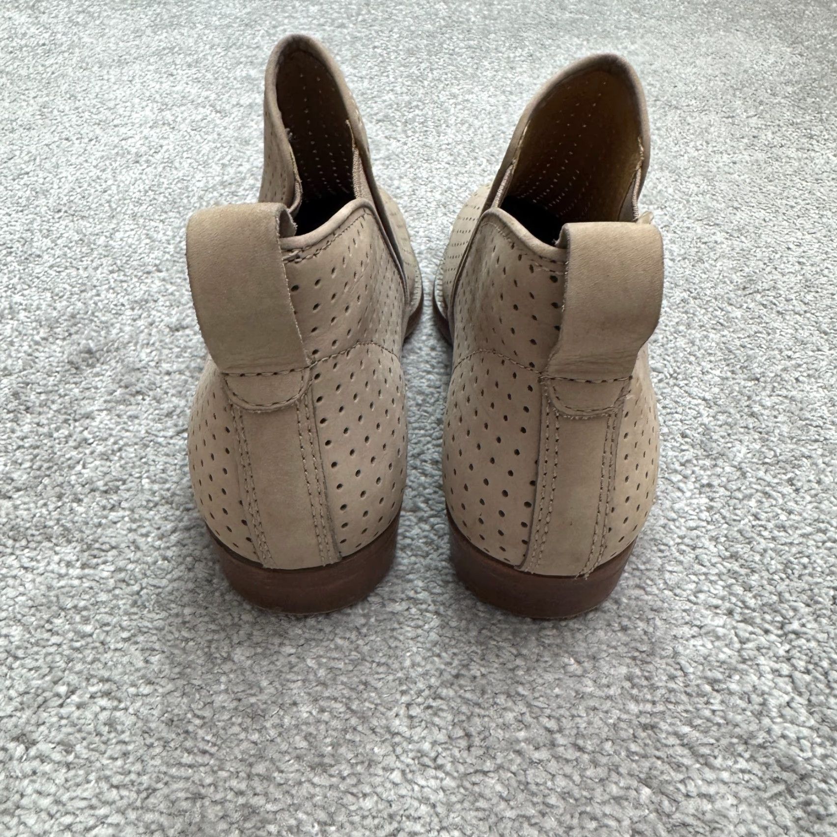 Vintage L.L. Bean Perforated Suede Leather Chealse Ankle Boots Womens 6.5 Gray Pull On Size US 6.5 / IT 36.5 - 6 Thumbnail