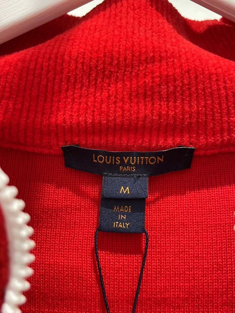 Louis Vuitton Louis Vuitton Red knit jacket 2501-Nextarrow Size US M / EU 48-50 / 2 - 5 Thumbnail