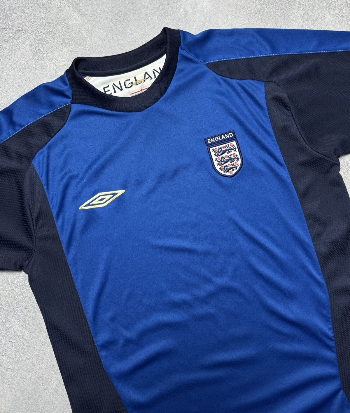 Umbro England 2006 2007 Training Shirt Soccer Jersey Umbro Size US M / EU 48-50 / 2 - 3 Thumbnail