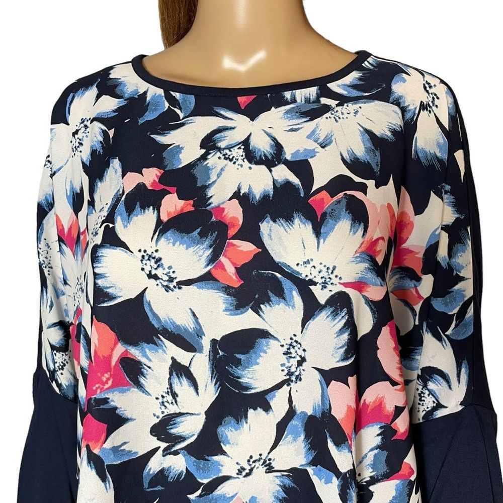 Other NWT New Rafaella Mix Media Floral 3/4 Sleeve Top Size XL Size XL / US 12-14 / IT 48-50 - 2 Thumbnail