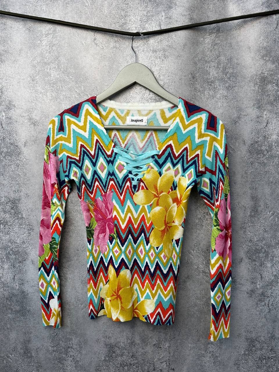 Desigual Desigual SAVA Sweater Bouse Flowered Stetches Size M / US 6-8 / IT 42-44 - 2 Thumbnail