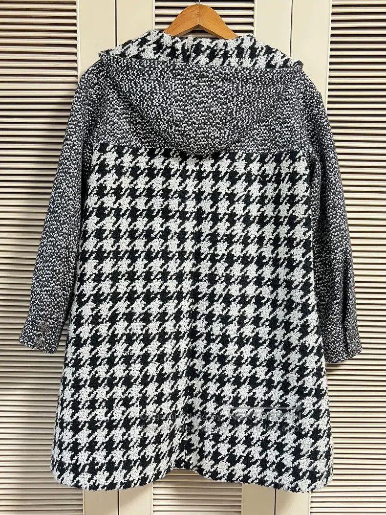 Chanel Chanel Bird check coat Size XS / US 0-2 / IT 36-38 - 2 Thumbnail