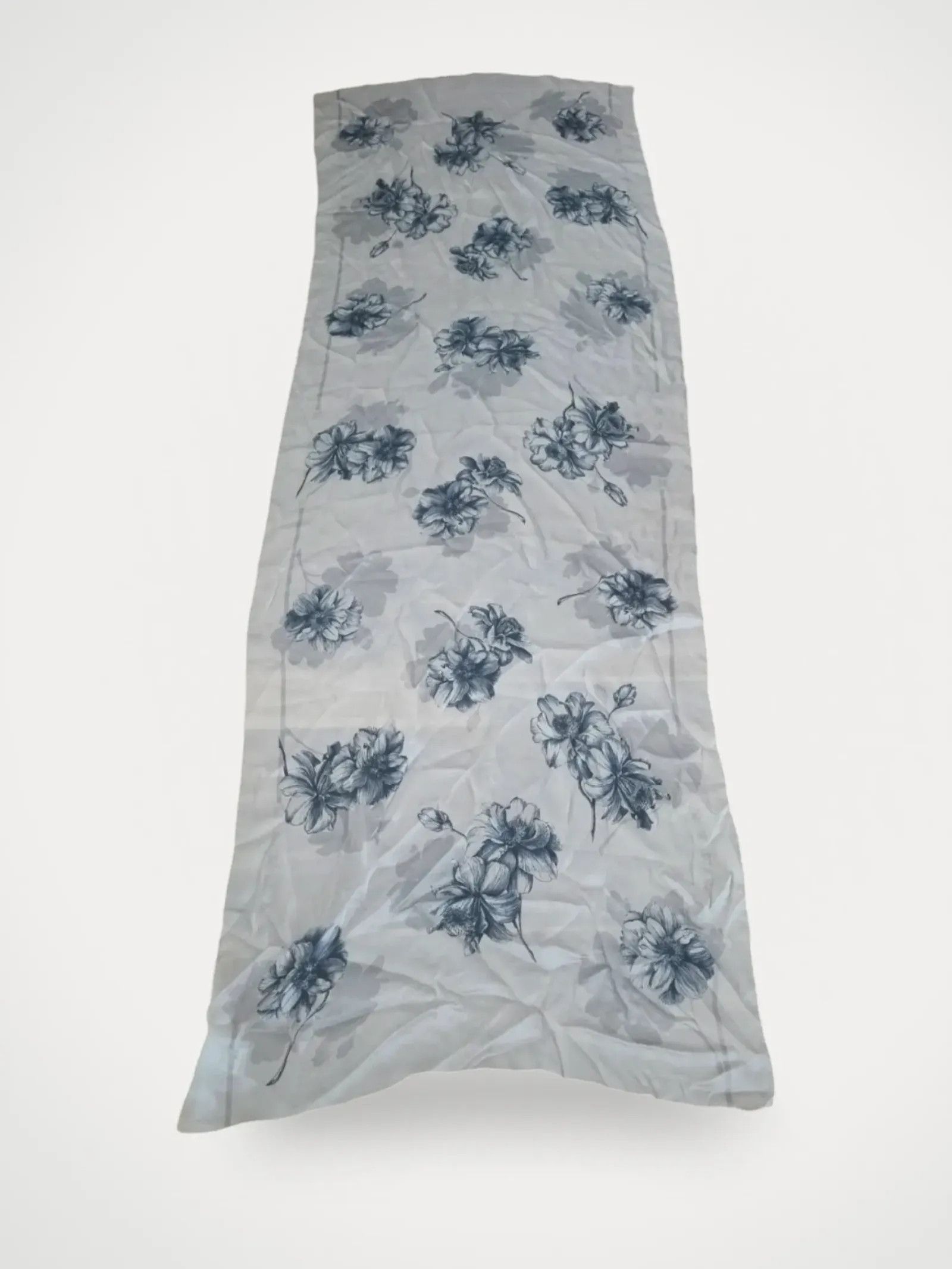 スカーフ MAX MARA BEIGE VISCOSE BLEND WHISKY SCARF Max Mara Viscose blend whisky scarf | The Fashion Square