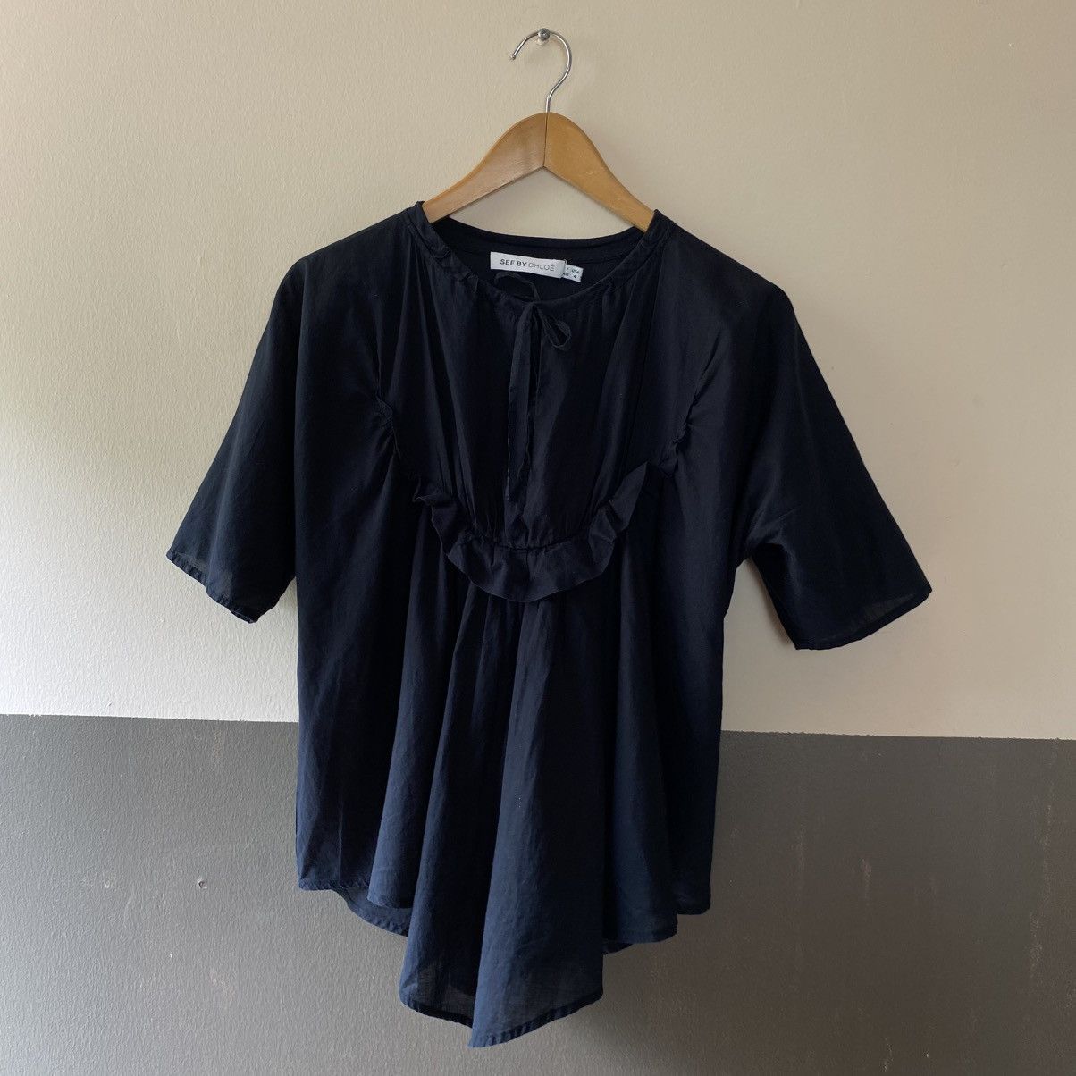 See by Chloe SEE BY CHLOẺ Navy Ruffled Tie-Front Blouse Size S / US 4 / IT 40 - 13 Thumbnail
