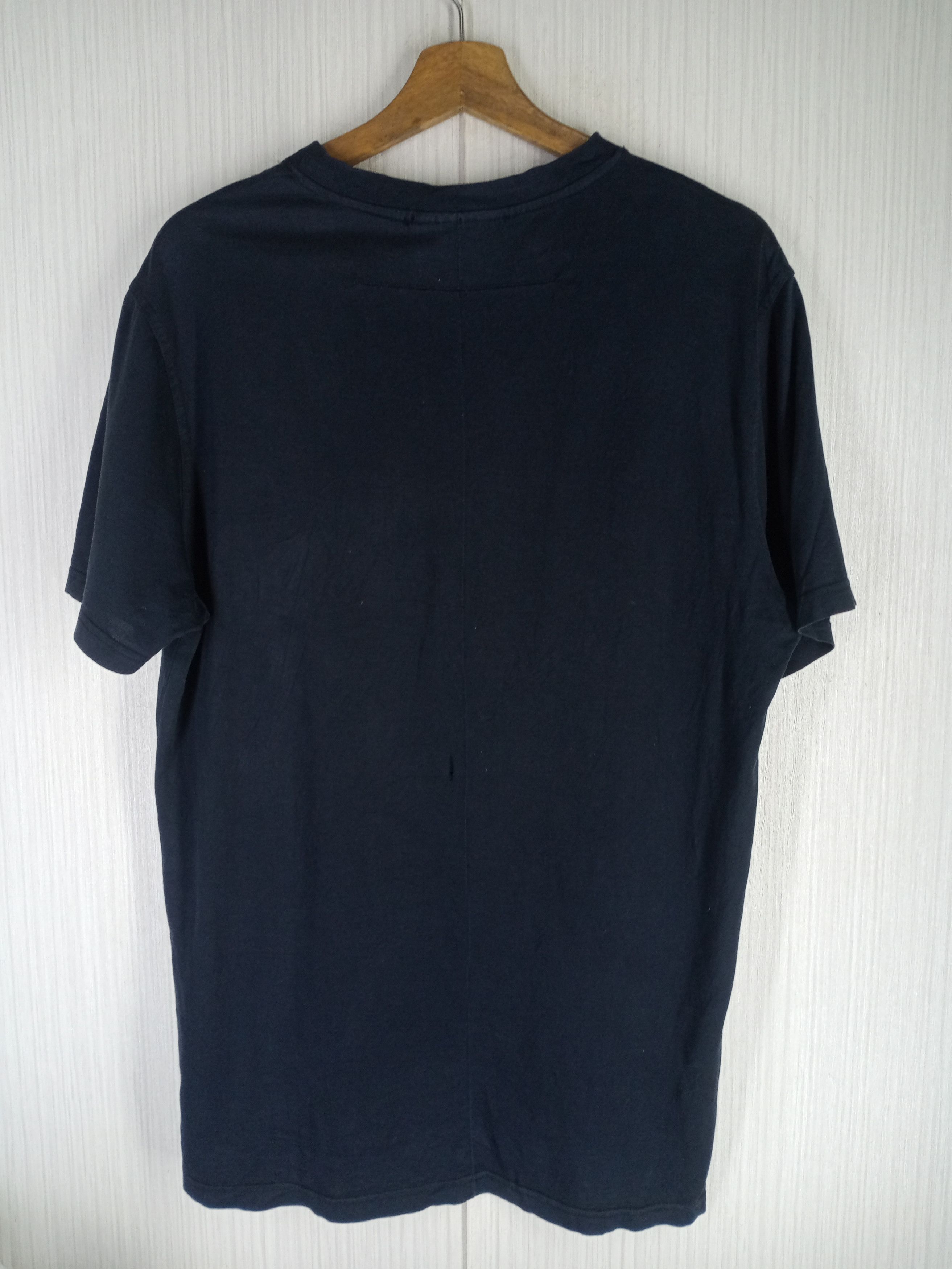 Givenchy Givenchy Mask Graphic Tshirt Size US L / EU 52-54 / 3 - 8 Thumbnail