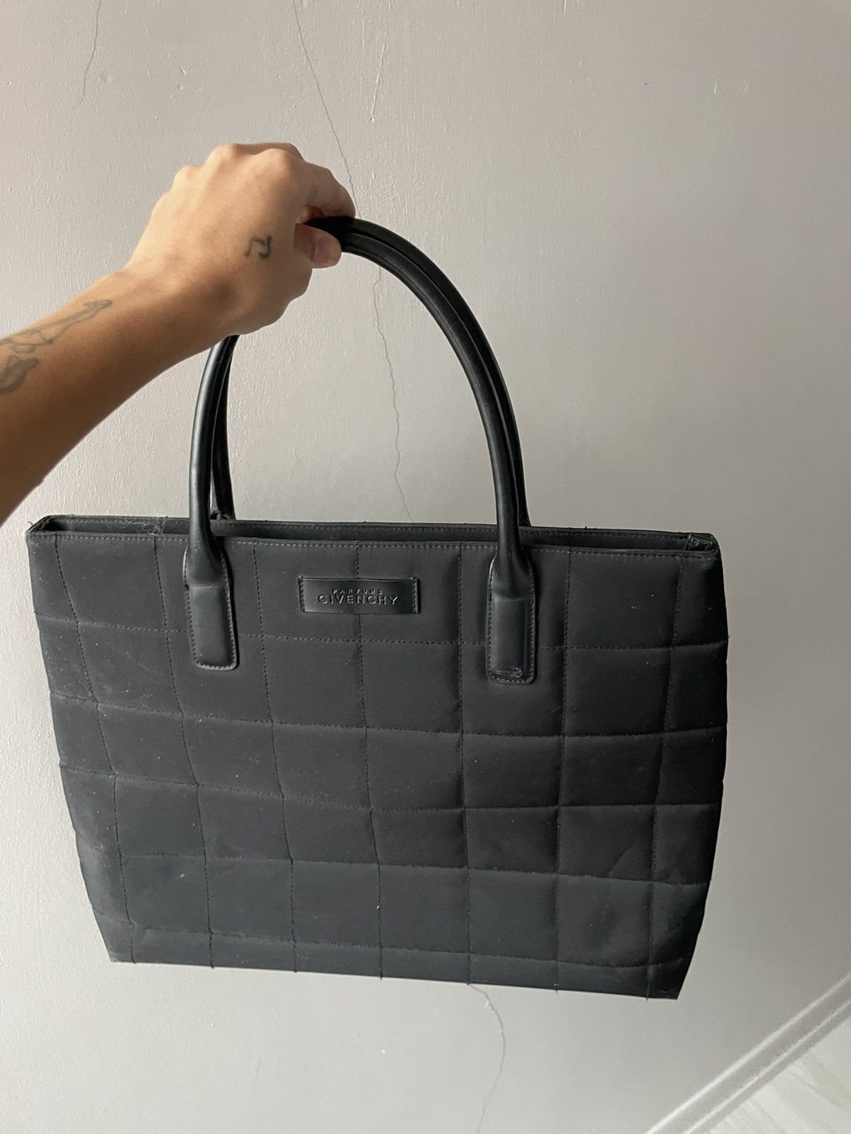 Givenchy Givenchy perfume bag Size ONE SIZE - 9 Thumbnail