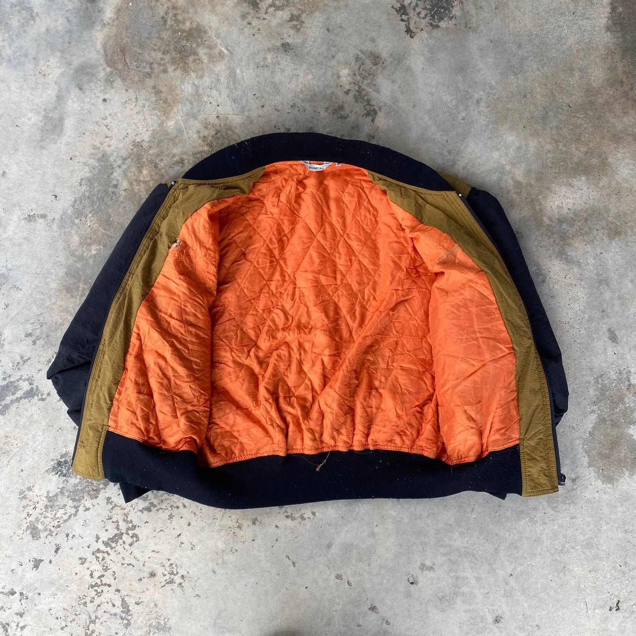 Vintage RARE VTG 90S TOYOTA JAPAN BOMBER JACKET DIRTY WORN DISTRESS Size US M / EU 48-50 / 2 - 8 Thumbnail
