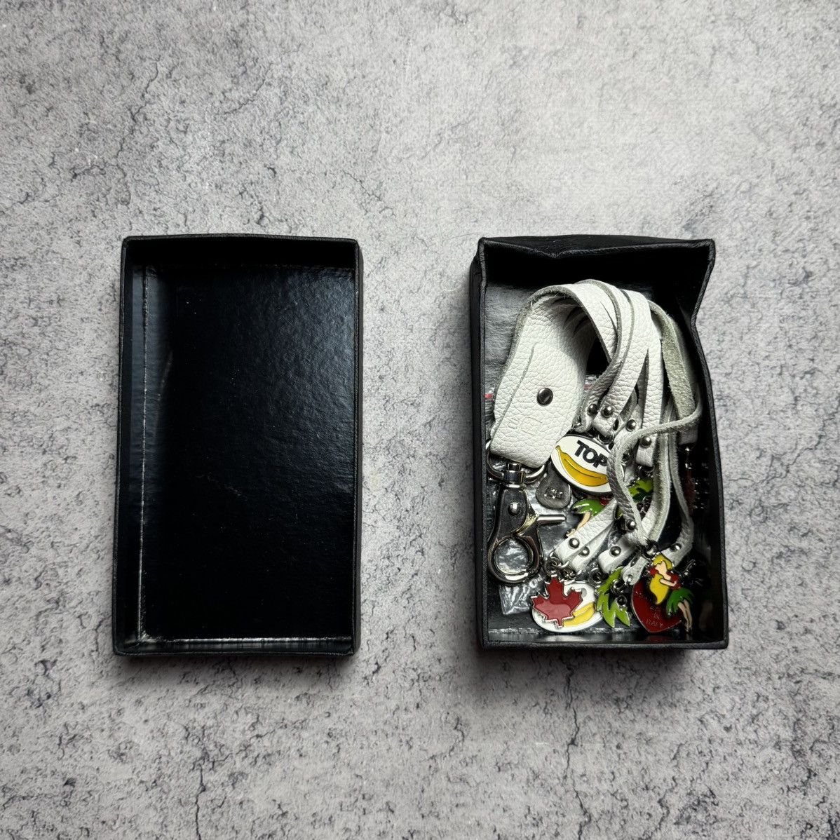 Dsquared2 NEW Extremely Rare DSQUARED2 Vintage Leather KeyChain Size ONE SIZE - 3 Thumbnail
