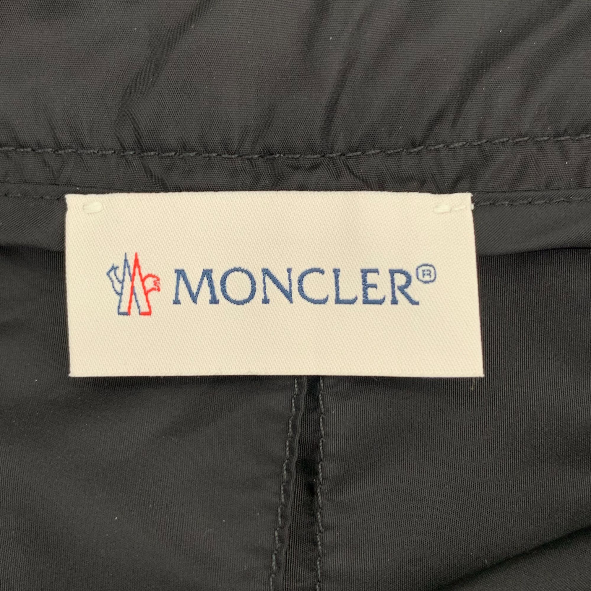 Moncler Moncler Black Logo Embroidered Pleated Skirt (Size 40) Size 40" / US 18 - 2 Thumbnail