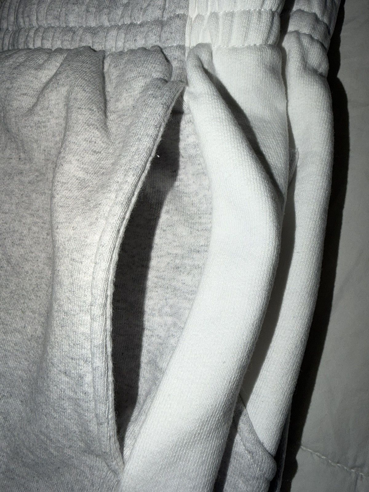 Maison Margiela × Supreme Supreme/MM6 Maison Margiela Eagle Sweatpant (size small) Size US 31 - 5 Thumbnail