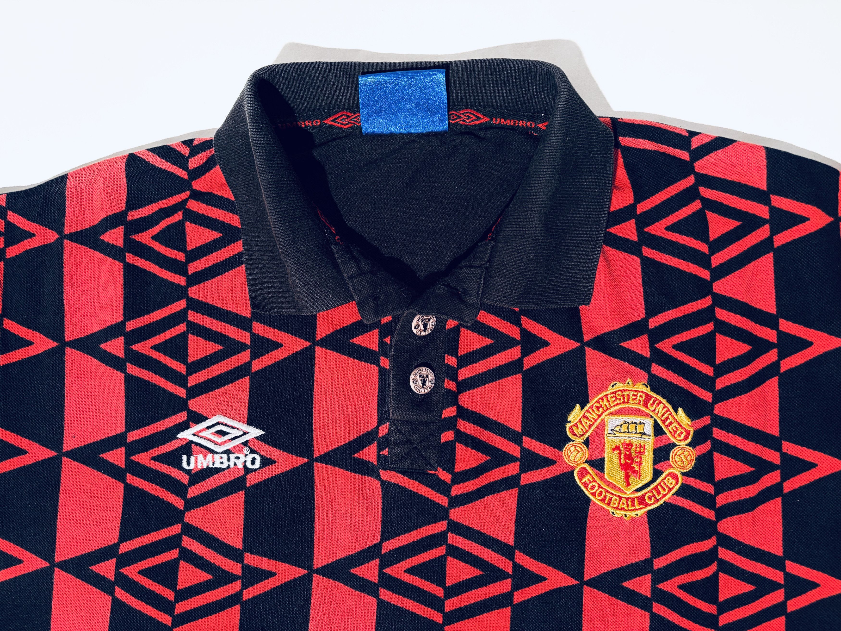Umbro Manchester United Polo Training Shirt 1990 1992/ 90-92 Size US XL / EU 56 / 4 - 5 Thumbnail
