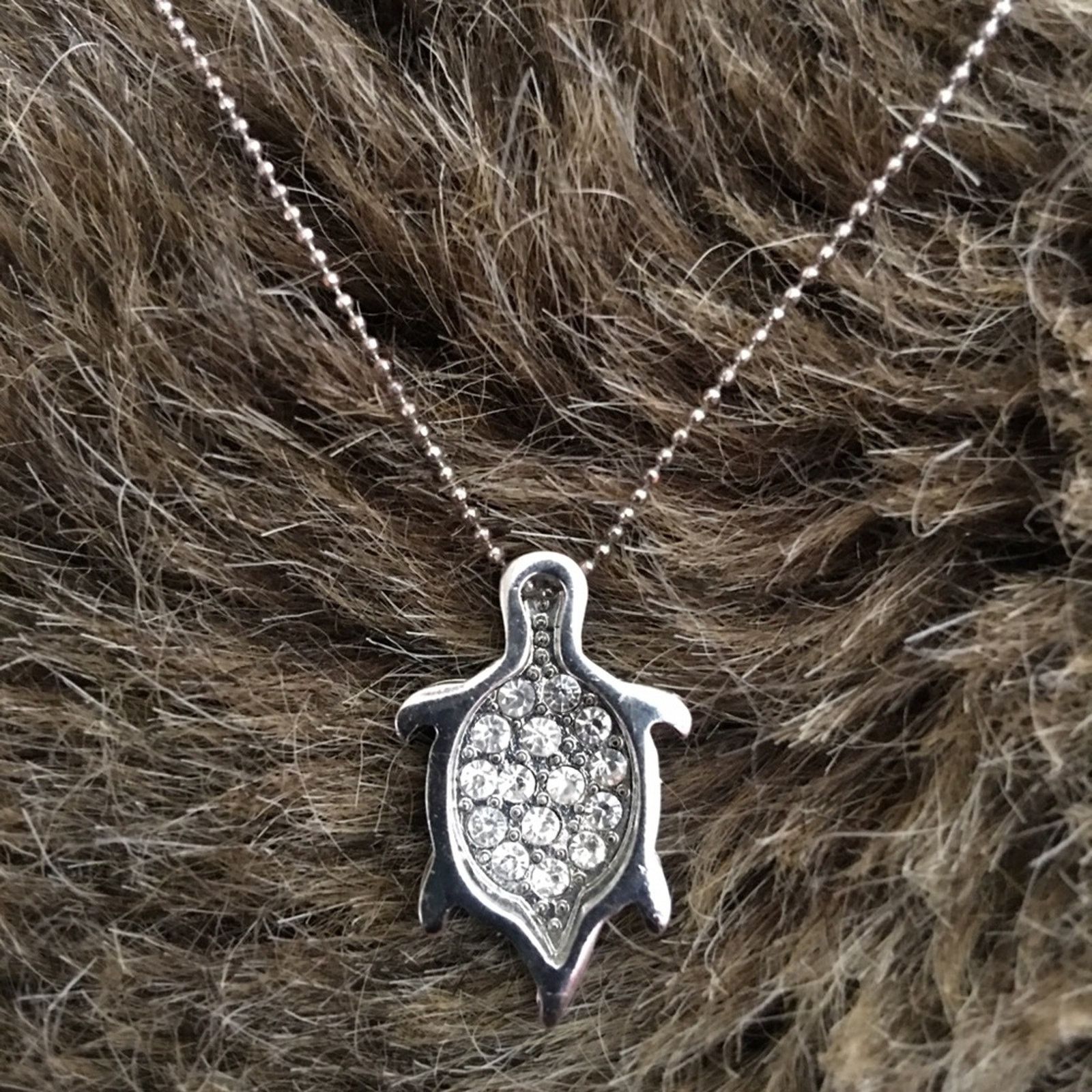 Jewelry Cool Jewels silver rhinestone turtle necklace Size ONE SIZE - 6 Thumbnail