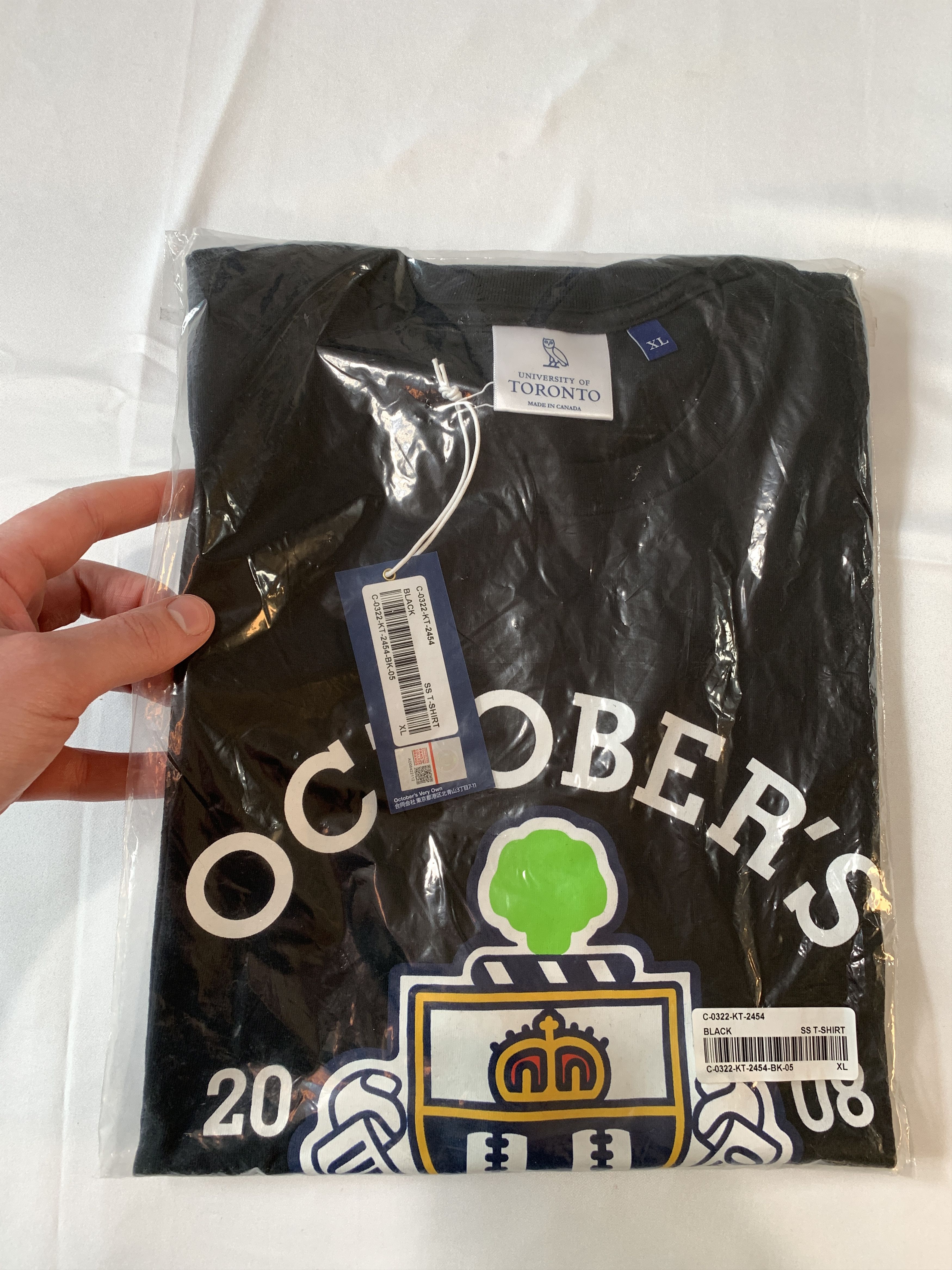 Drake OVO U Of T Crest T-Shirt Black Size US XL / EU 56 / 4 - 2 Thumbnail