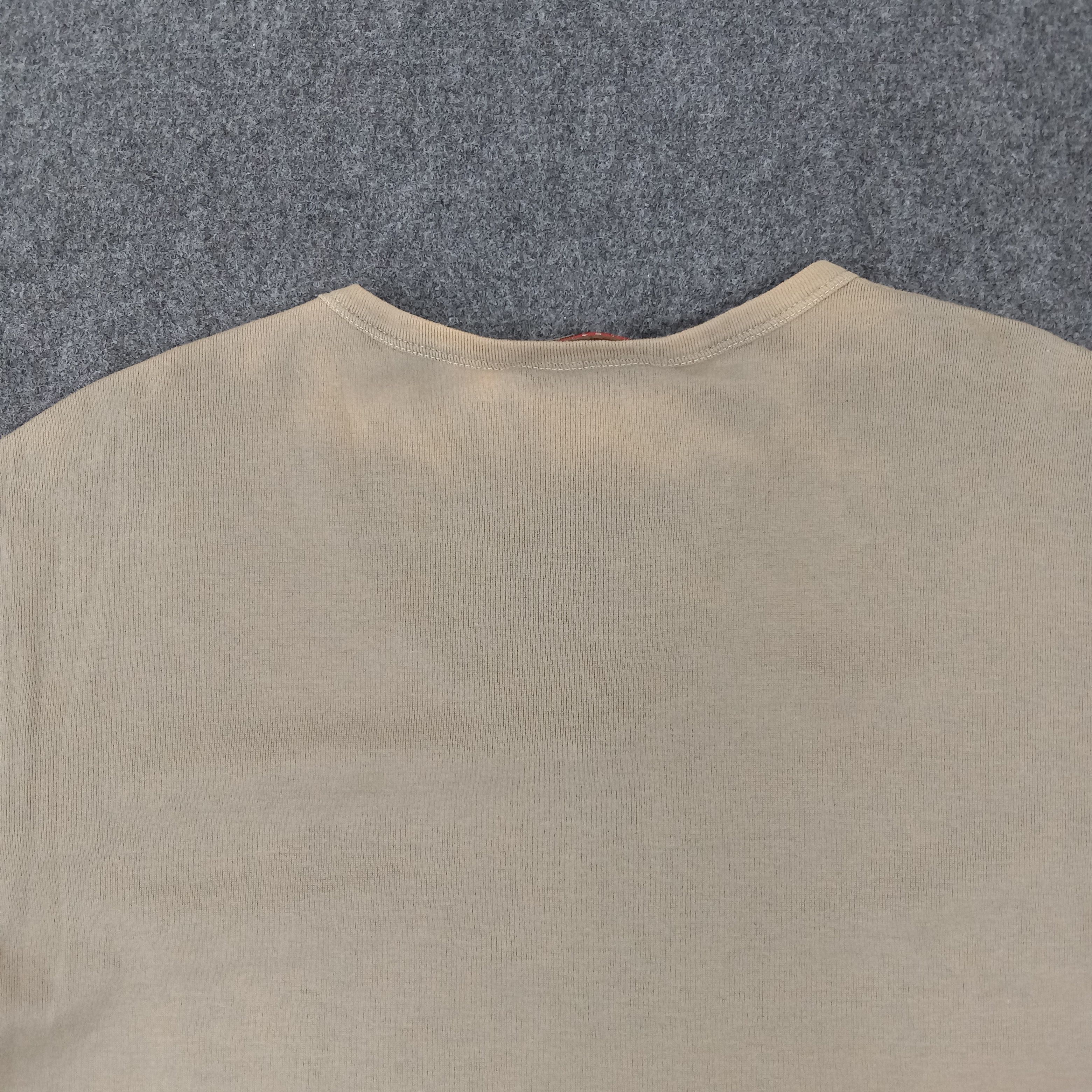 Prada Prada Plain Italian Designer V Neck Tshirt Size US S / EU 44-46 / 1 - 6 Thumbnail