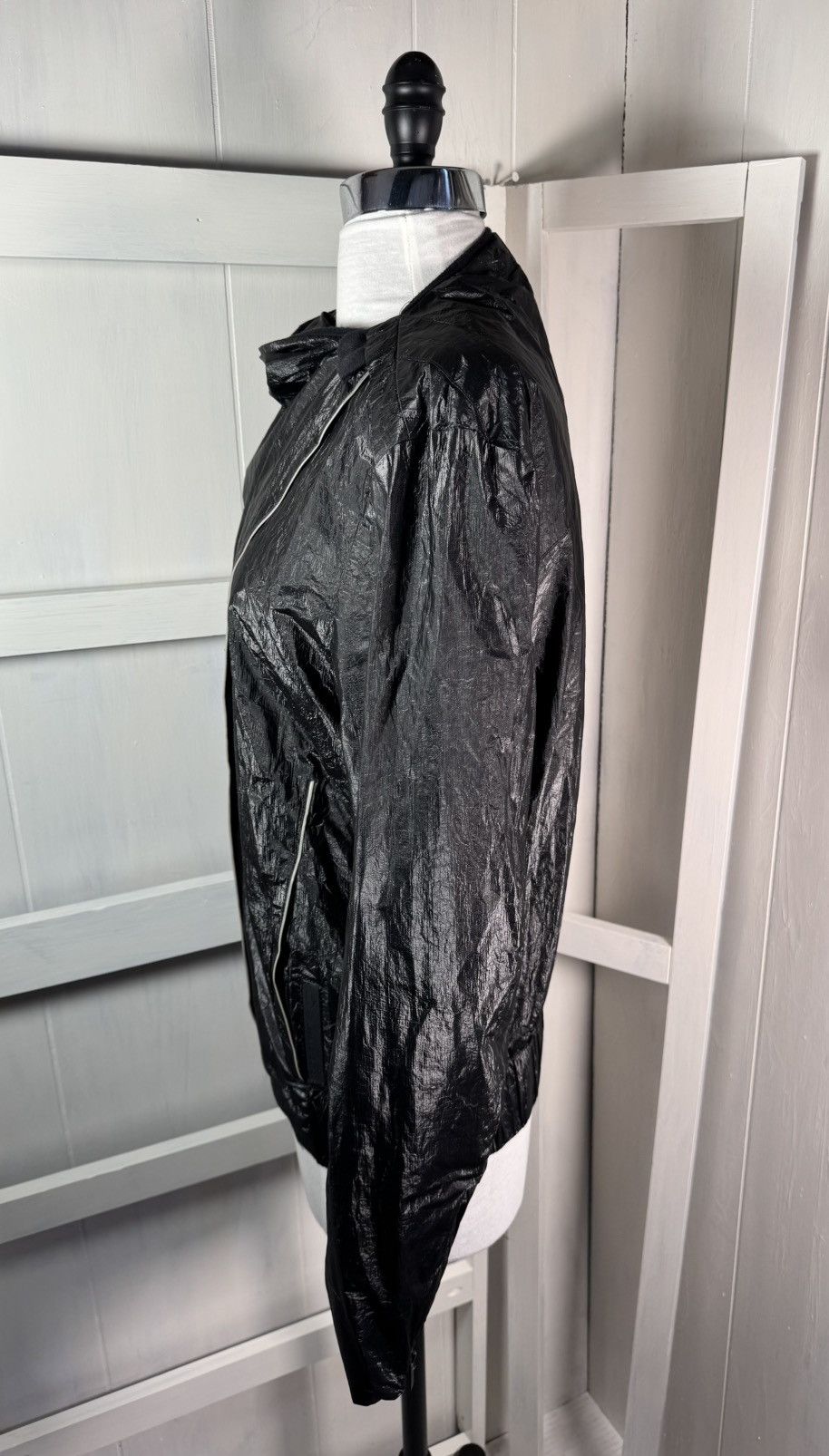 Hussein Chalayan × Puma Puma x Hussein Chalayan Black Asymmetrical Zip Windbreaker Size L / US 10 / IT 46 - 4 Thumbnail