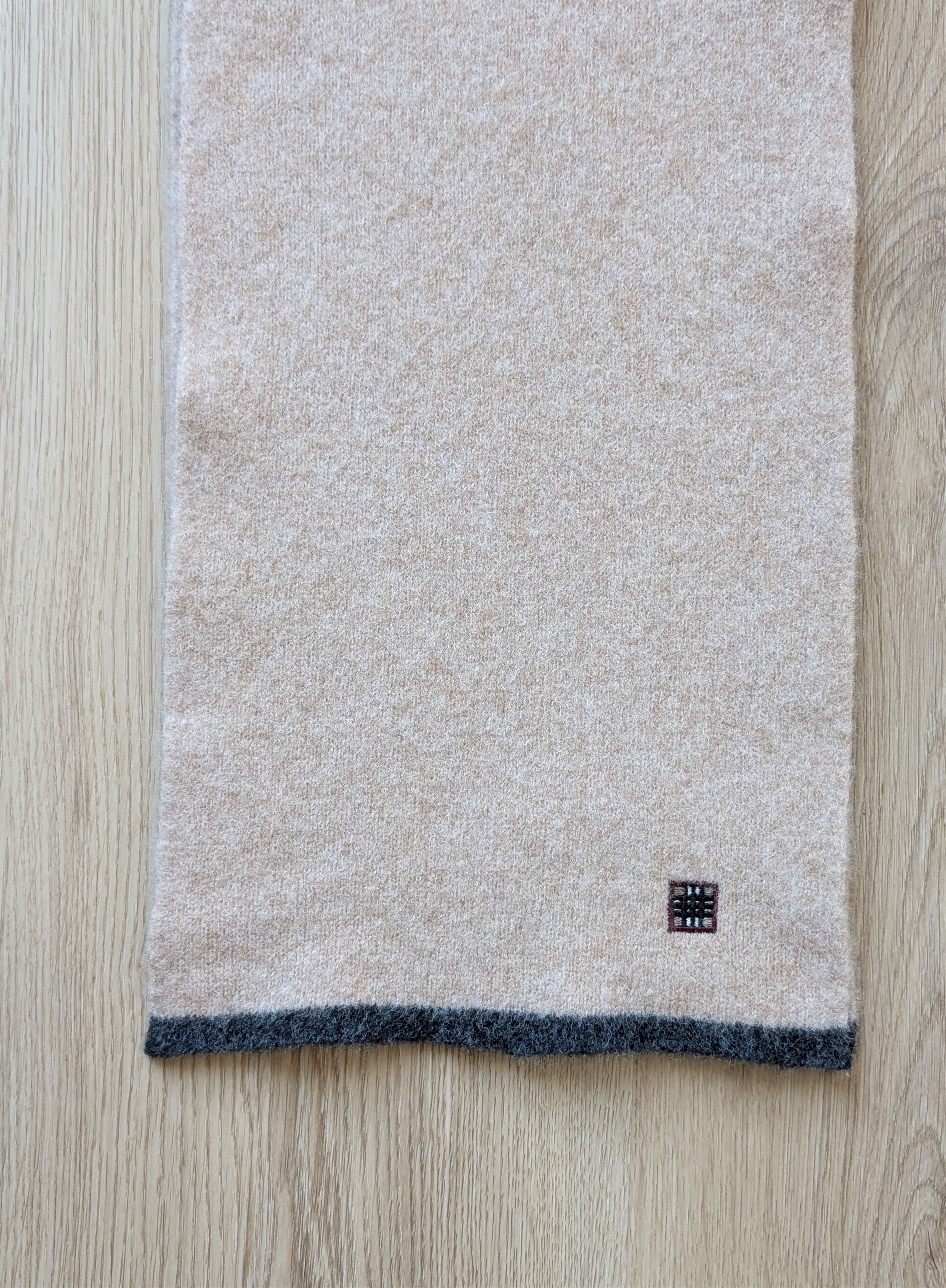 Burberry Rare Burberry Lambswool Nova Check Tap Beige Scarf 57x8" Size ONE SIZE - 4 Thumbnail