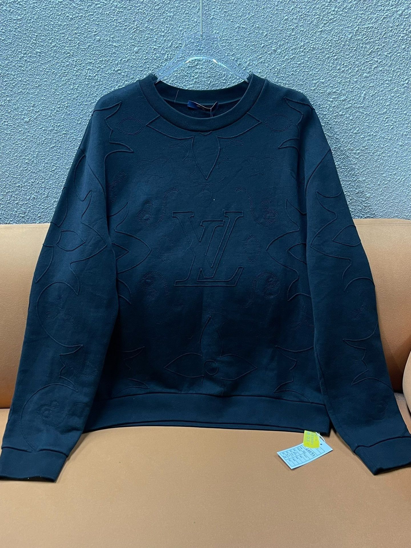 Louis Vuitton LV SS24 Monogram Embroidery Crewneck Sweatshirt Size US XXL / EU 58 / 5 - 1 Thumbnail