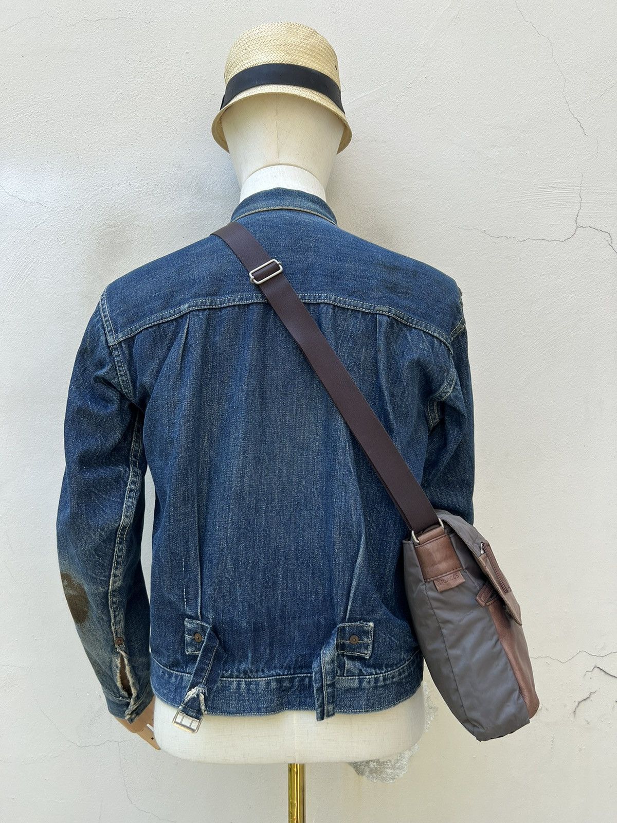 Yohji Yamamoto Vintage Yohji Yamamoto Hybrid Patina Leather Sling Bag Size ONE SIZE - 2 Thumbnail