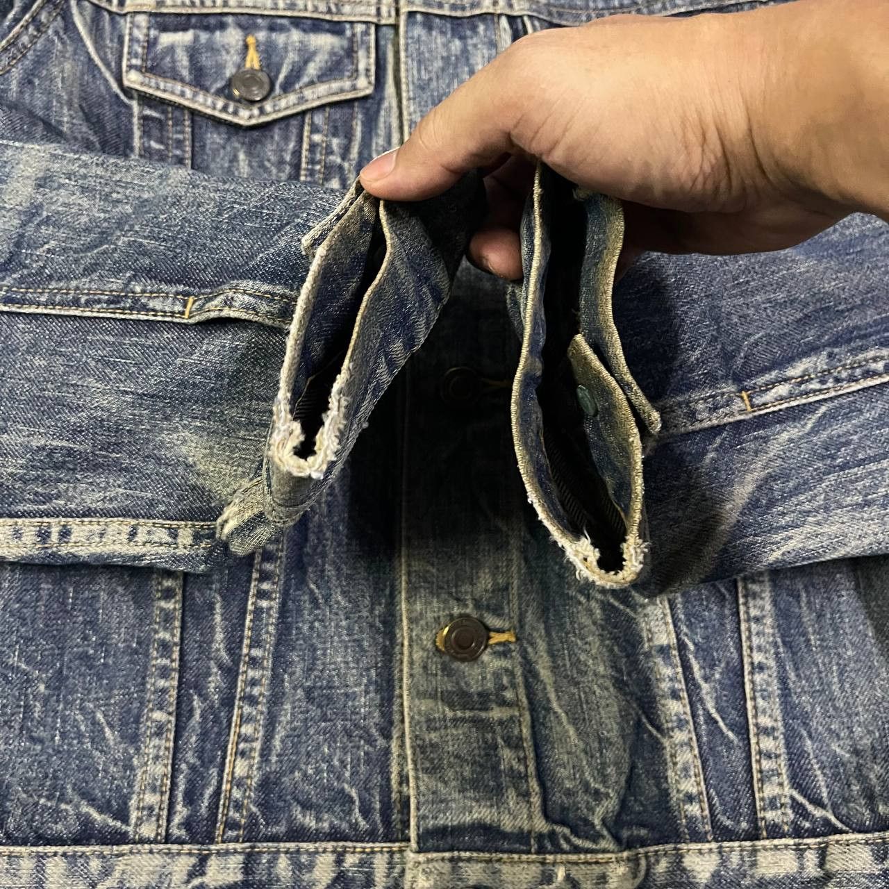 Japanese Brand Vintage PreLina Distressed Denim Jacket Size US L / EU 52-54 / 3 - 5 Thumbnail