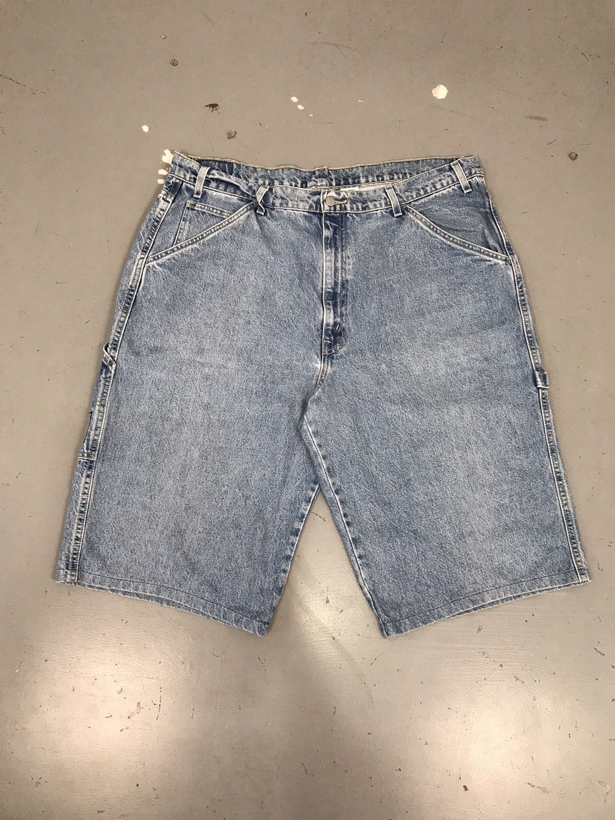 Levi's × Vintage Vintage Levi’s L2 carpenter denim short Size US 42 / EU 58 - 1 Thumbnail