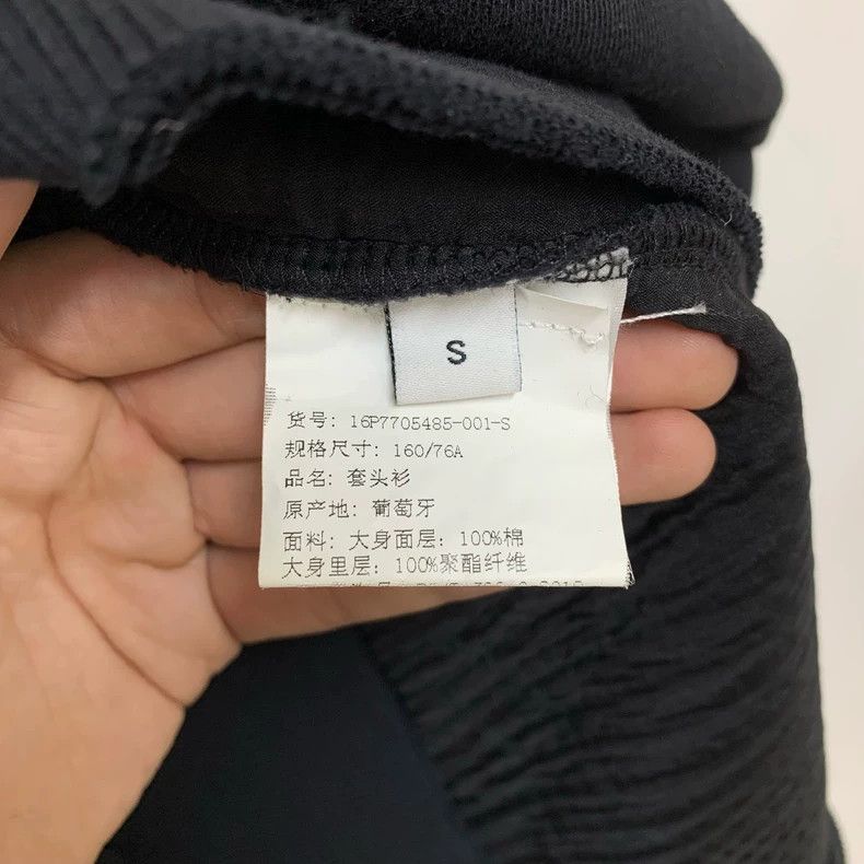 Givenchy Givenchy Black Hole Hoodie 2506-Nextarrow Size US S / EU 44-46 / 1 - 7 Thumbnail