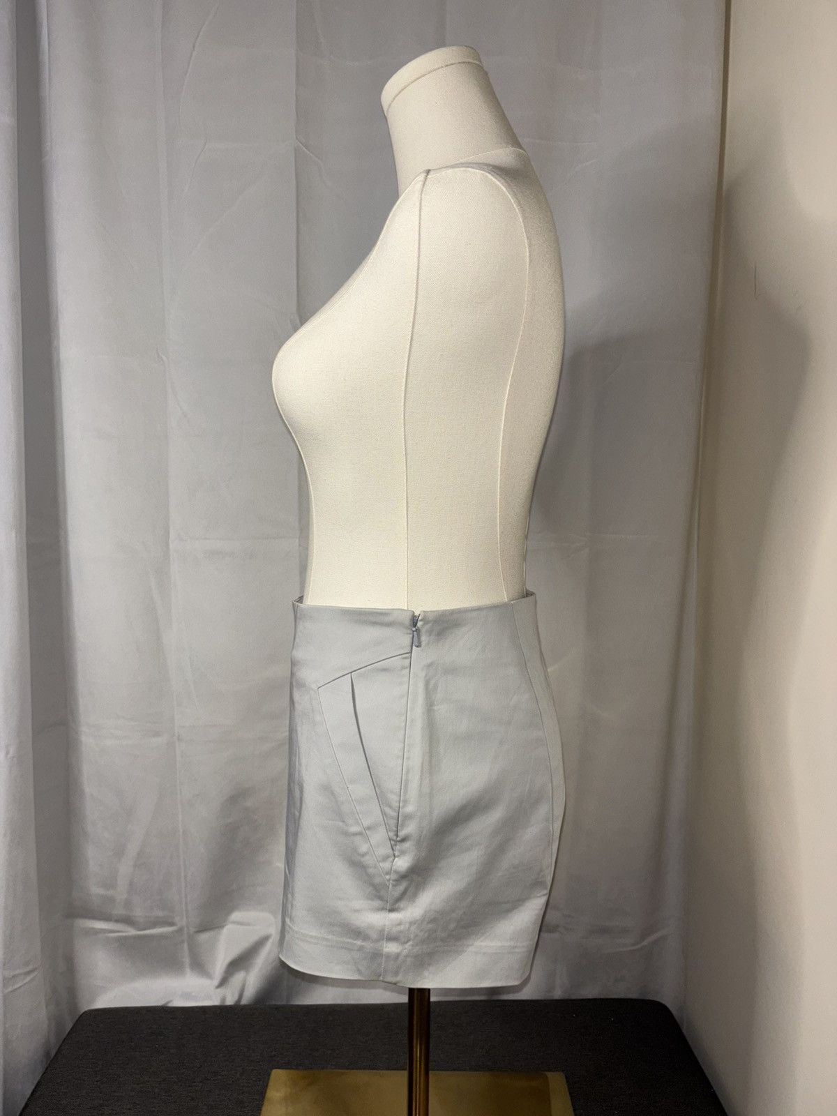 Bebe Bebe Classic Women’s Shorts Light Mist Size 0 VNDS Size 25" / US 0 / IT 36 - 3 Thumbnail
