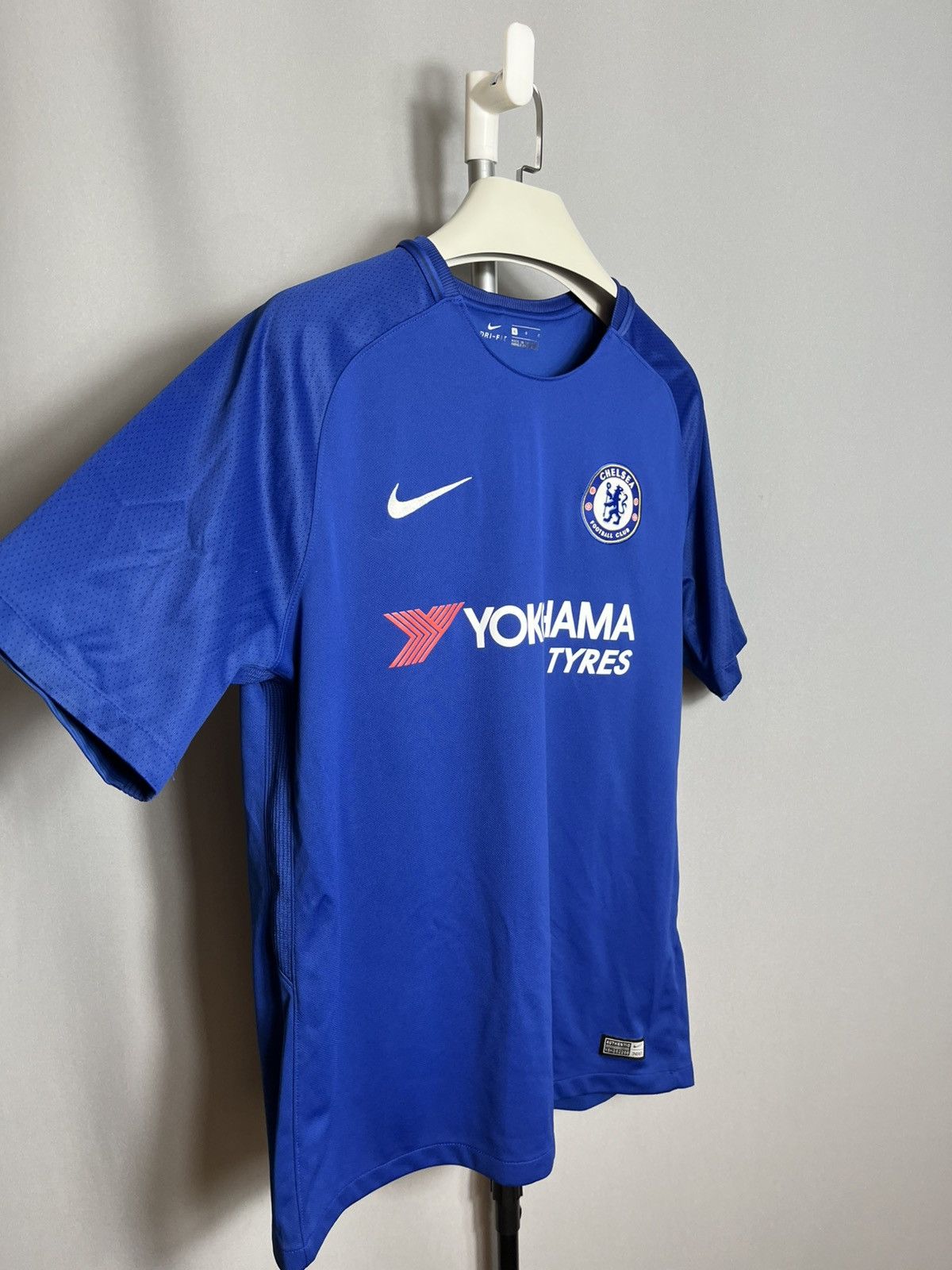 Nike Chelsea 2017 - 2018 home football shirt jersey camiseta Nike Size US L / EU 52-54 / 3 - 3 Thumbnail