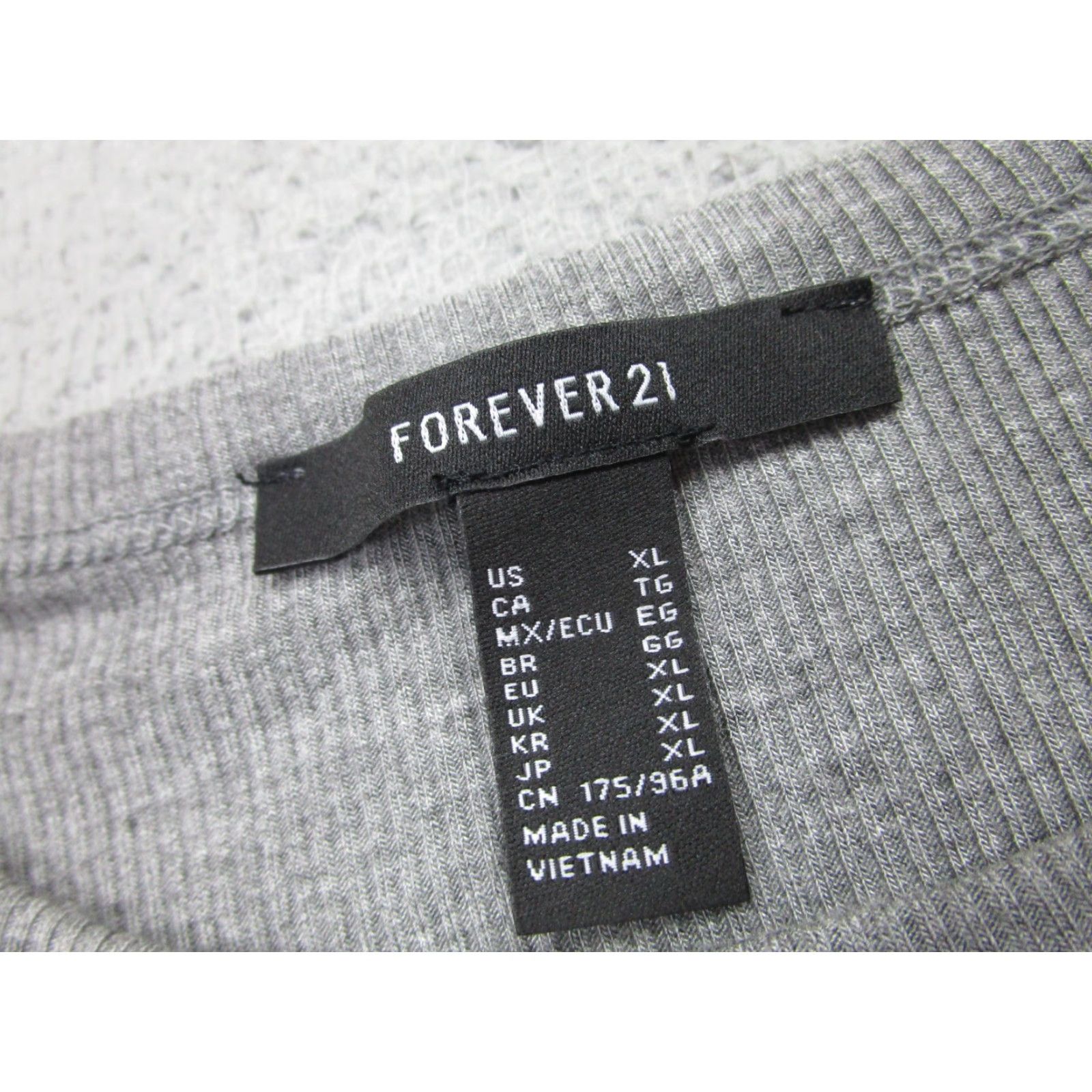 Forever 21 Forever 21 Shirt Womens XL Gray Ribbed Knit Cropped Stretch Tee y2k 90s style Size XL / US 12-14 / IT 48-50 - 4 Thumbnail