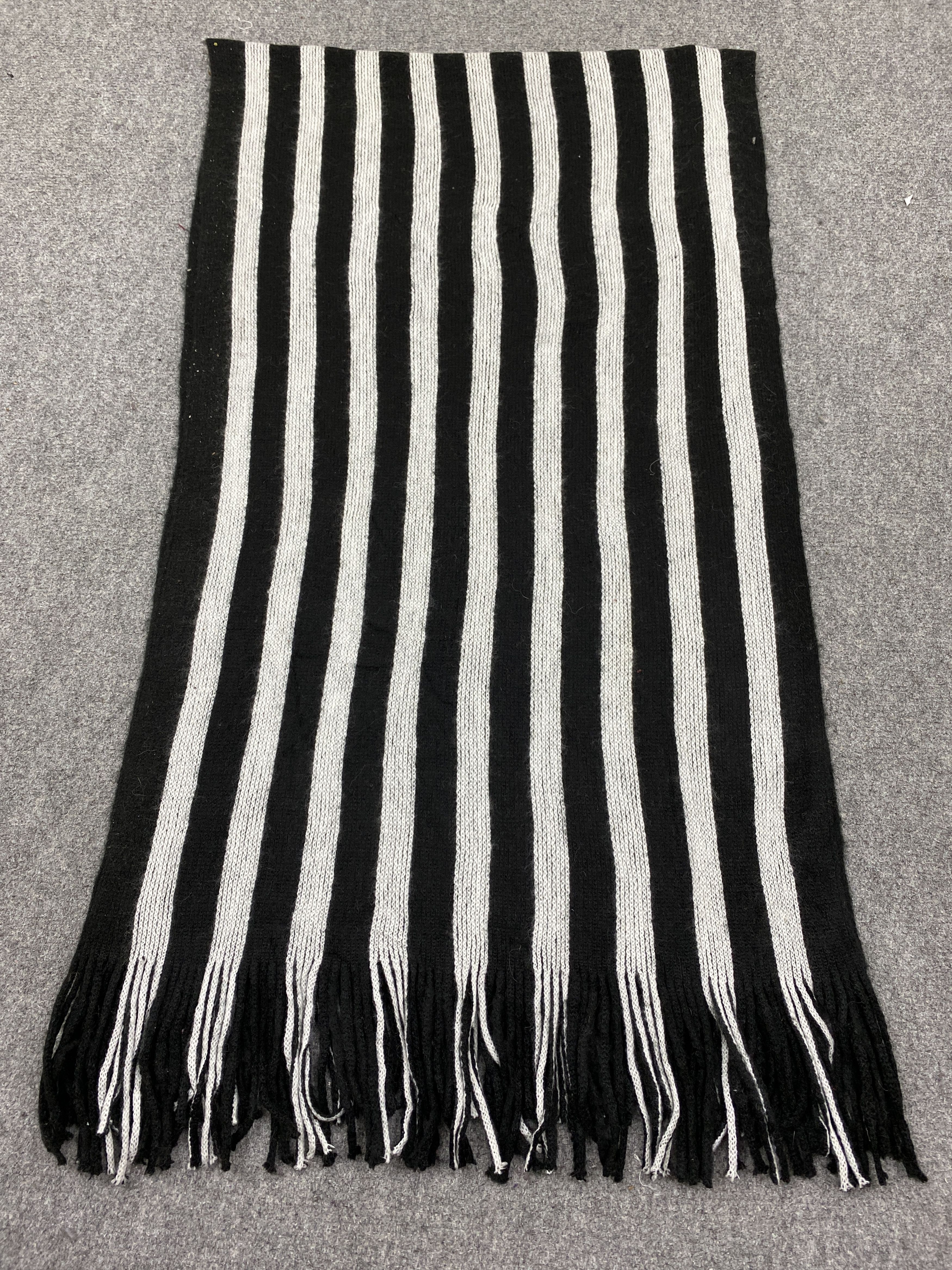 Japanese Brand Stripes Japanese Brand Scarf / Muffler - SC0349 Size ONE SIZE - 2 Thumbnail