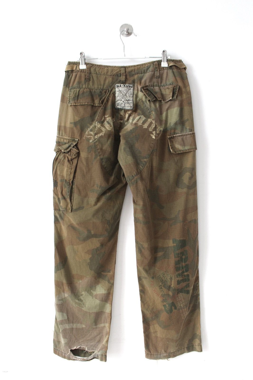 Japanese Brand 2000S DÂ-NANG CAMO DYED CARGO PANTS Size US 30 / EU 46 - 2 Thumbnail