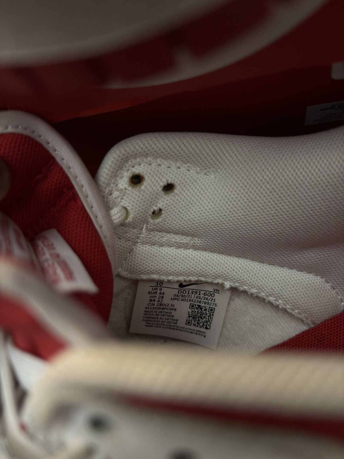 Nike Nike Dunk Low Championship Red + White Black Panda Size US 10.5 / EU 43-44 - 8 Thumbnail