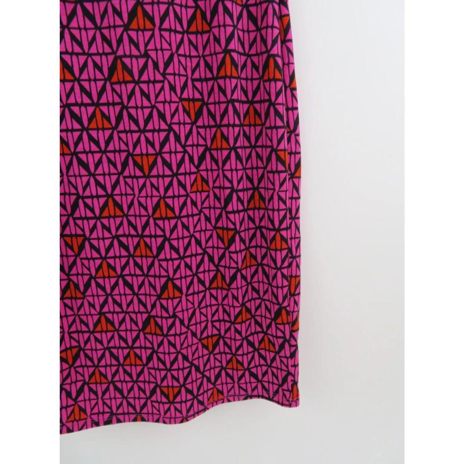 Vintage LuLaRoe Women's Bodycon Pencil Julia Dress 2XS Pink Geometric Stretch Knee Length Vintage 90s Size XXS / US 00 / IT 34 - 3 Thumbnail