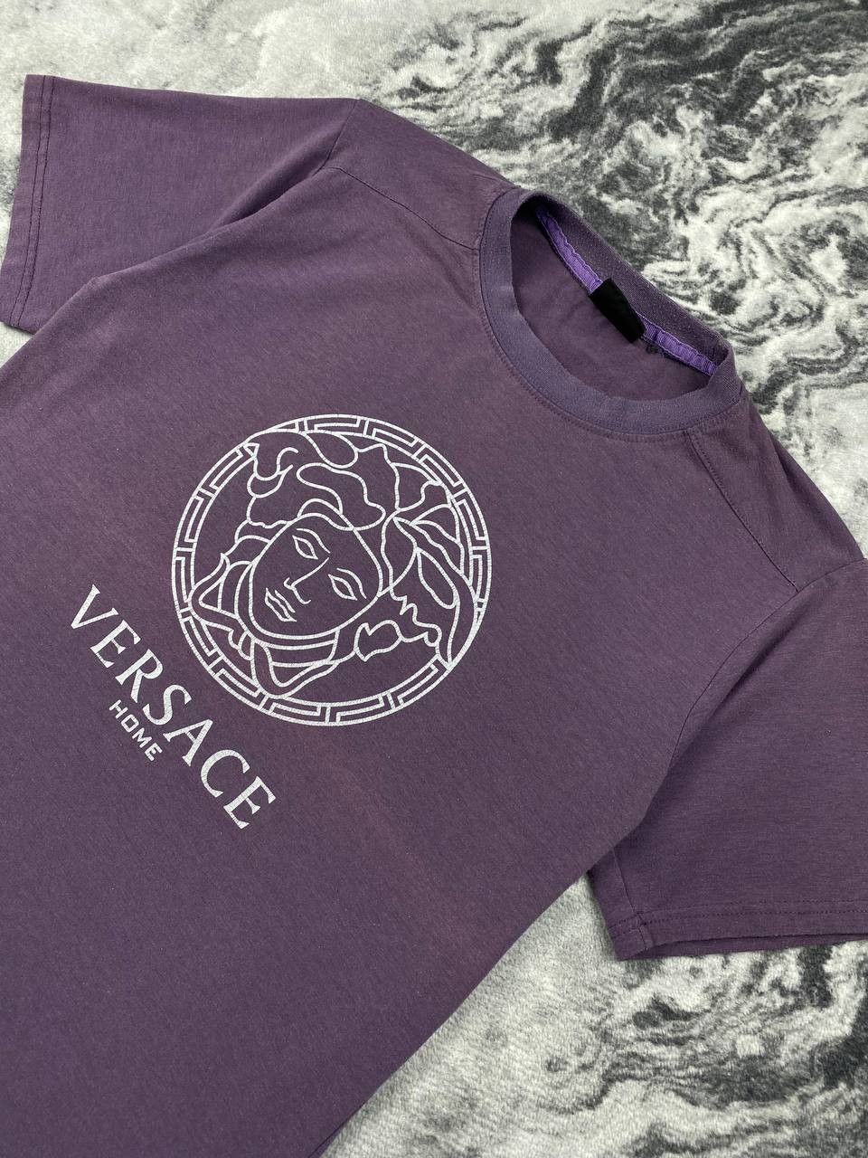 Versace Vintage Versace Home 90s Medusa T-Shirt Men Size XL Purple Size US XL / EU 56 / 4 - 4 Thumbnail