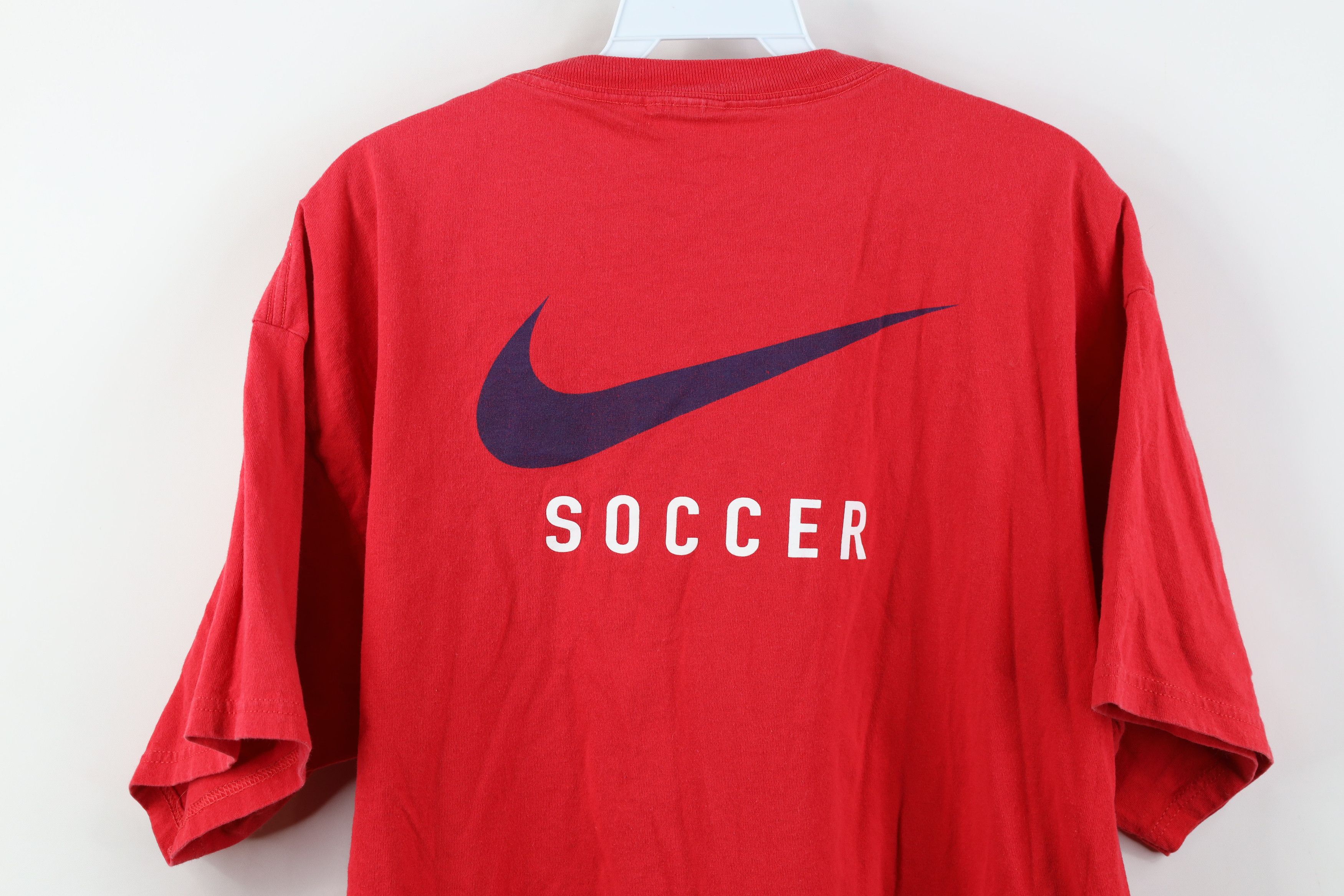 Nike Vintage 90s Y2K Nike Soccer USA Soccer Coaches T-Shirt Red Size US L / EU 52-54 / 3 - 11 Thumbnail