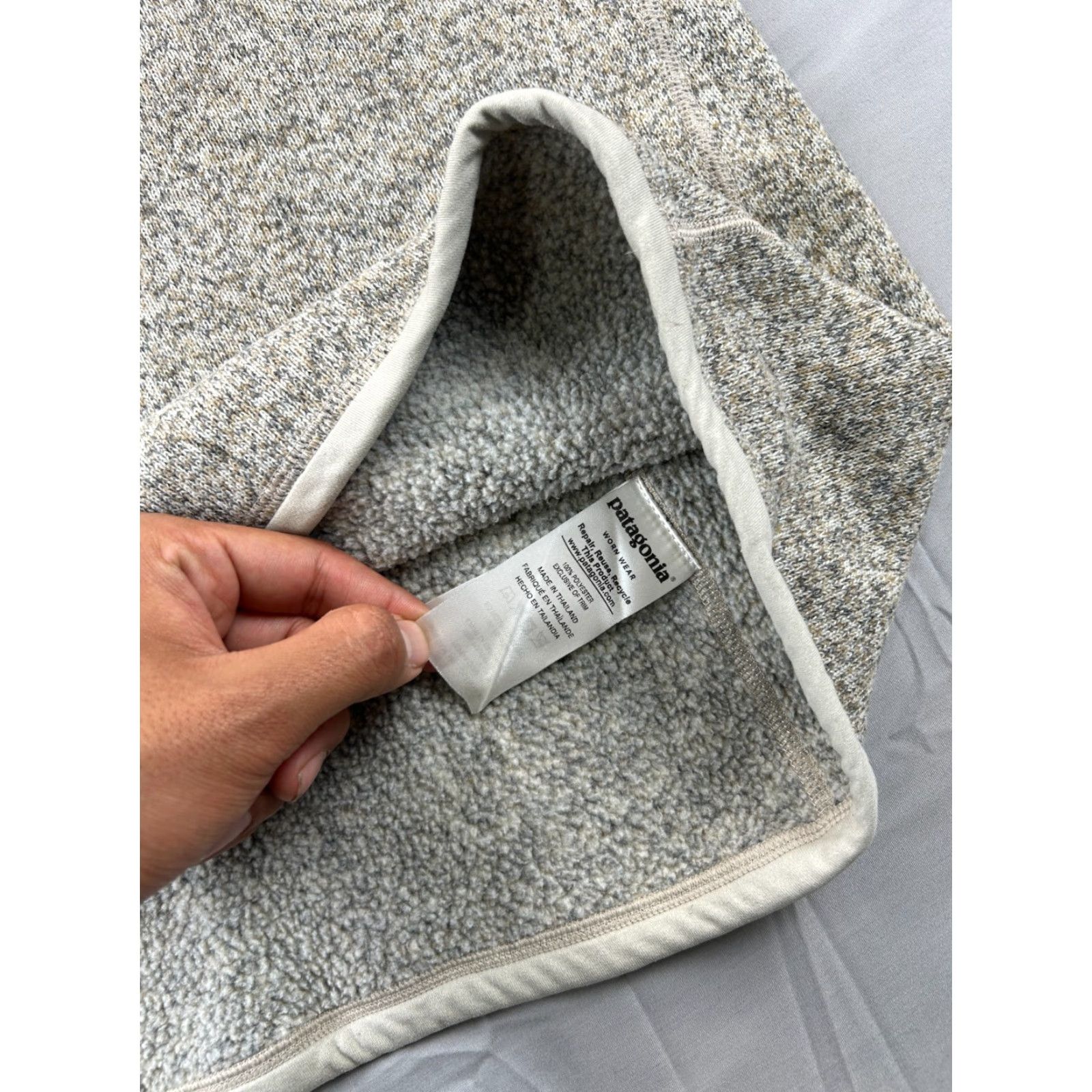 Patagonia Patagonia Sweater Medium Women's Beige Gray Heathered Quarter Zip Fleece Pullover Mock Neck Regular Jacket undefined Size M / US 6-8 / IT 42-44 - 5 Thumbnail
