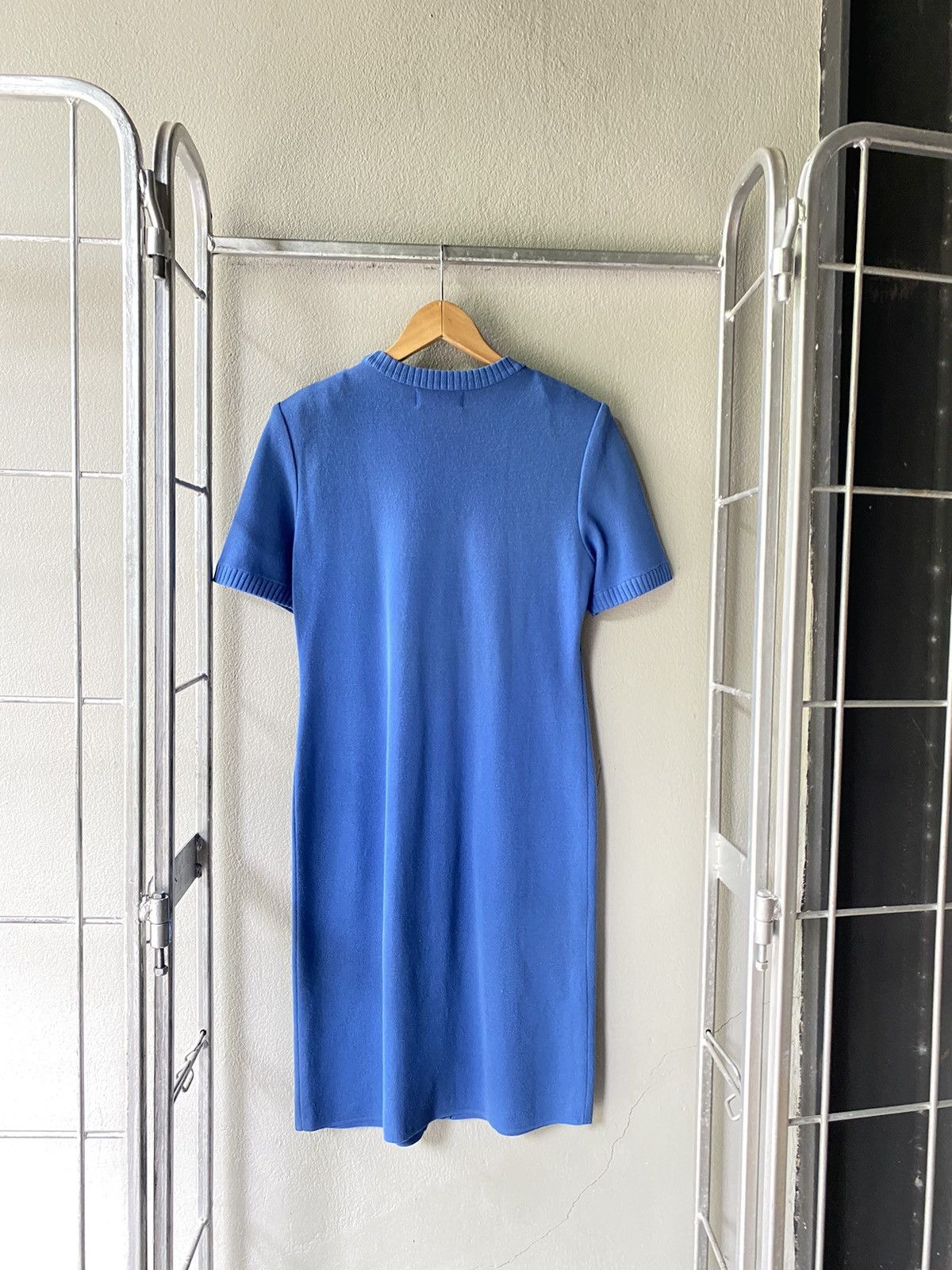 Yves Saint Laurent Yves Saint Laurent vintage knitted blue dress Size ONE SIZE - 12 Thumbnail