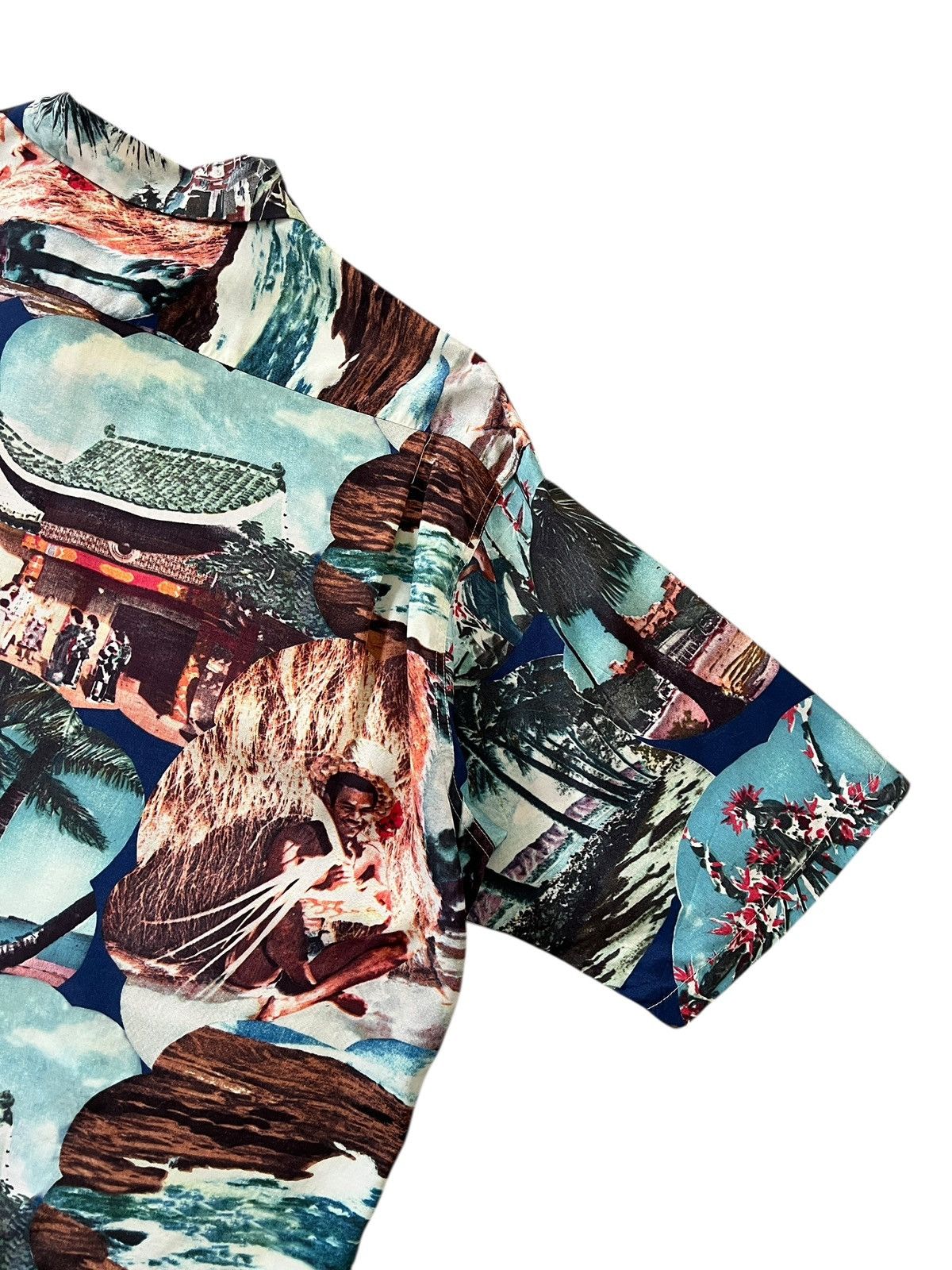 Sun Surf Toyo Enterprise ‘Gold” Rayon Graphic Hawaiian Shirt Sun Surf Size US L / EU 52-54 / 3 - 9 Thumbnail