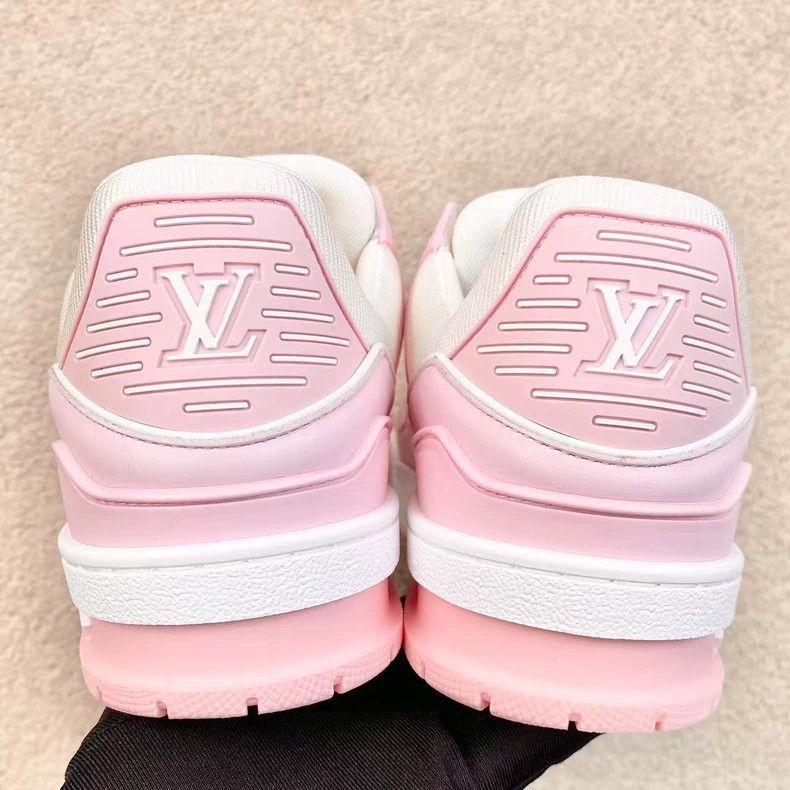 Louis Vuitton Louis Vuitton 24 oz Embossed Printed Trainer Pink and Whit Size US 7 / IT 37 - 5 Thumbnail