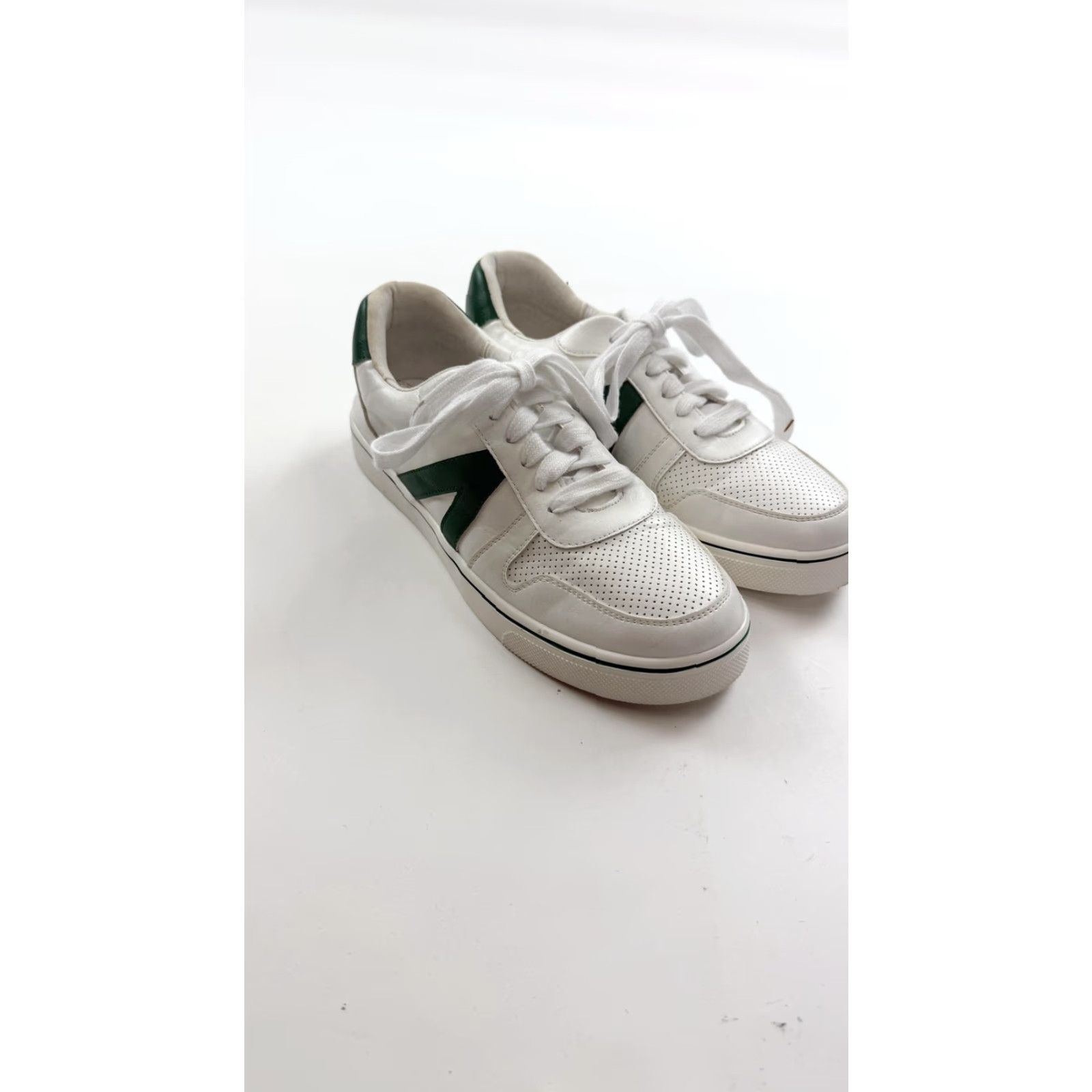 Vintage MIA Shoes Womens Size 8.5 White Green Low Top Casual Sneakers Athletic Comfort Shoes Size M / US 6-8 / IT 42-44 - 2 Thumbnail